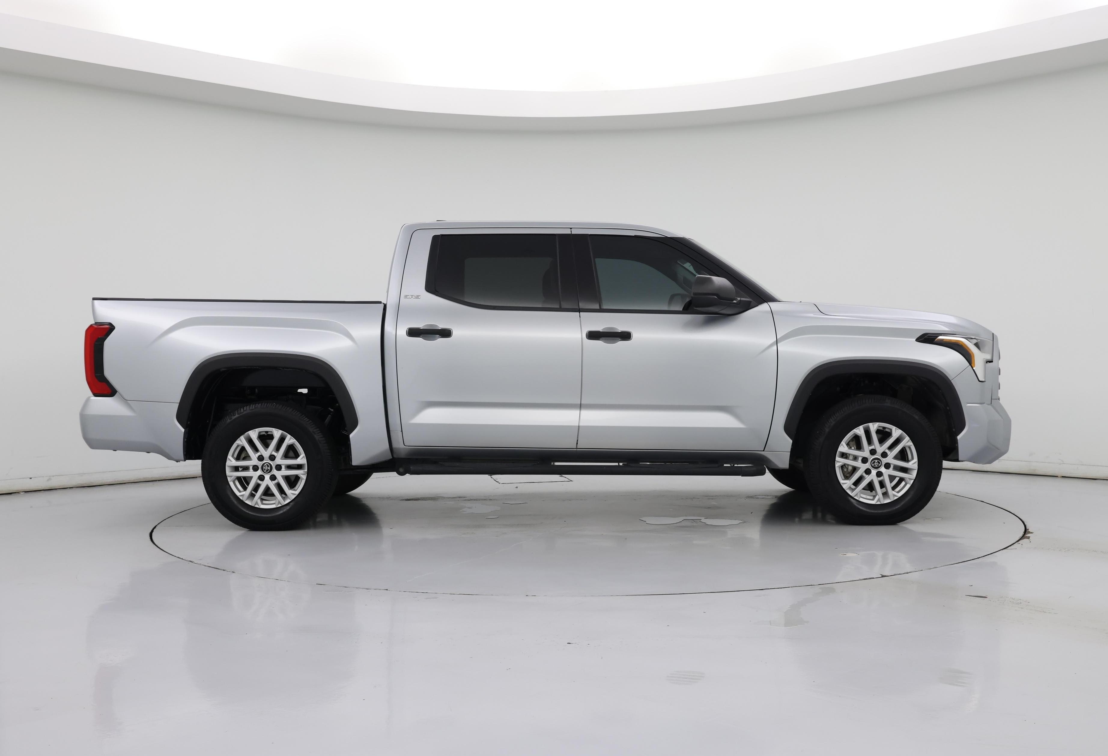 Thumbnail: 2022 Toyota Tundra - 7