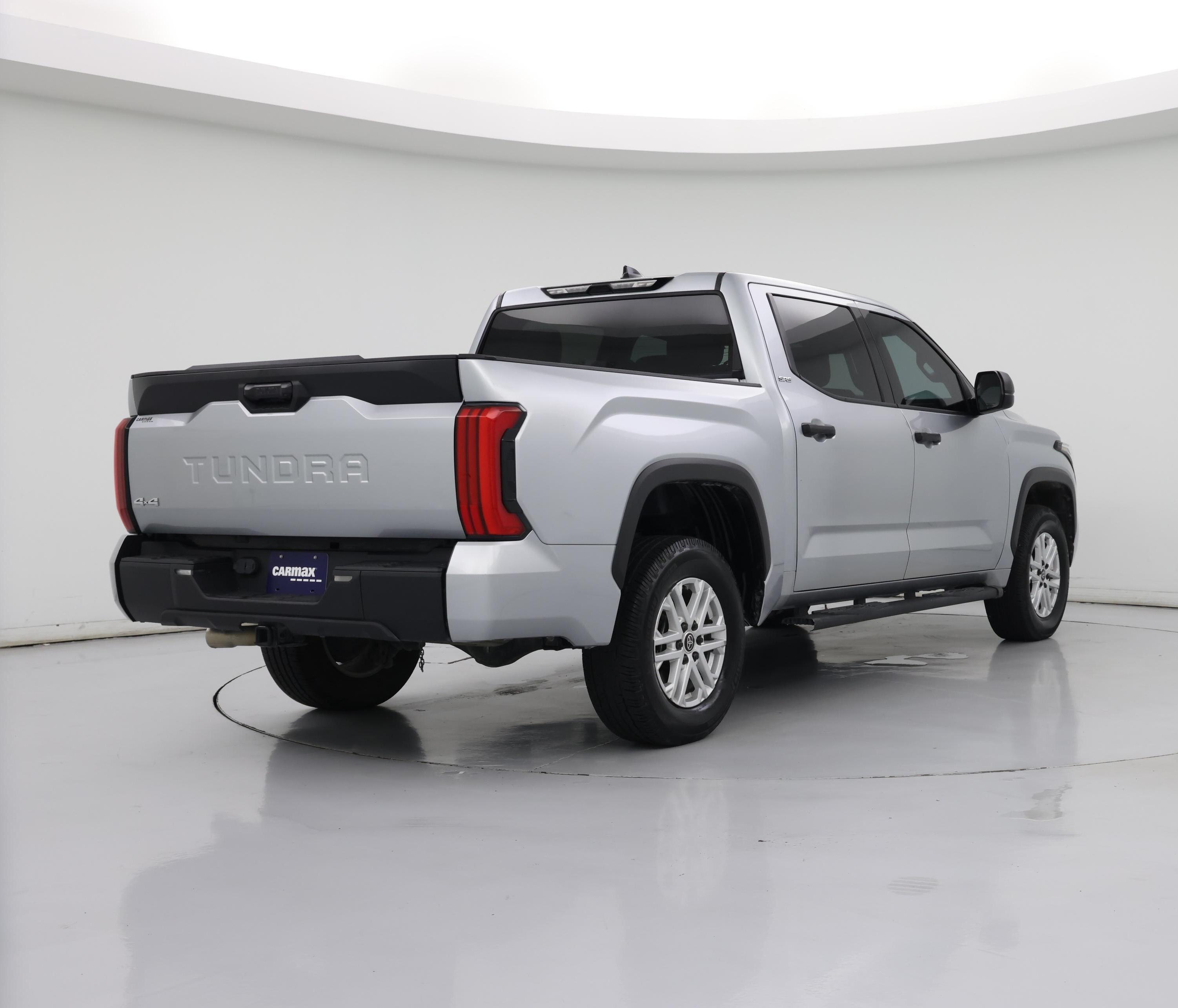 Thumbnail: 2022 Toyota Tundra - 8