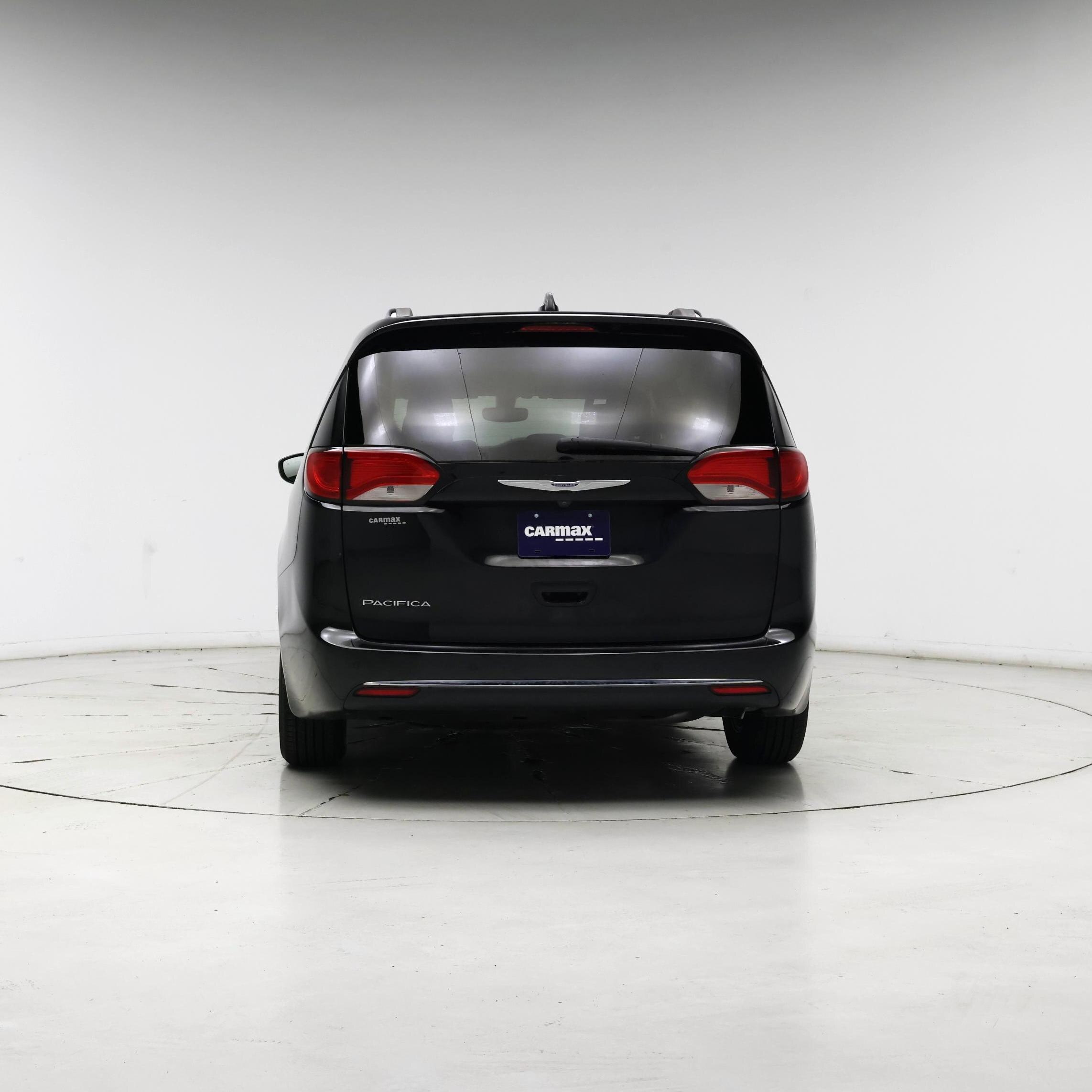 Thumbnail: 2019 Chrysler Pacifica - 6