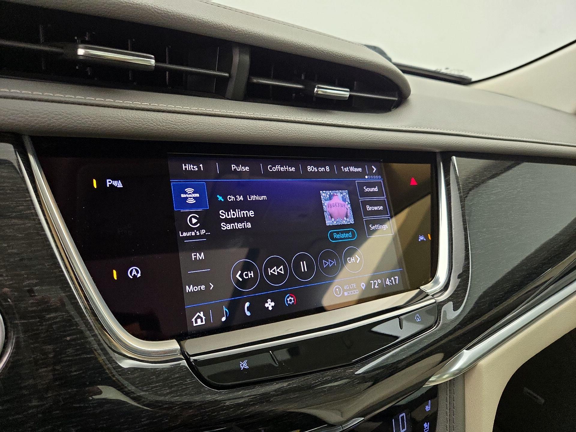 Thumbnail: 2022 Cadillac XT6 - 15