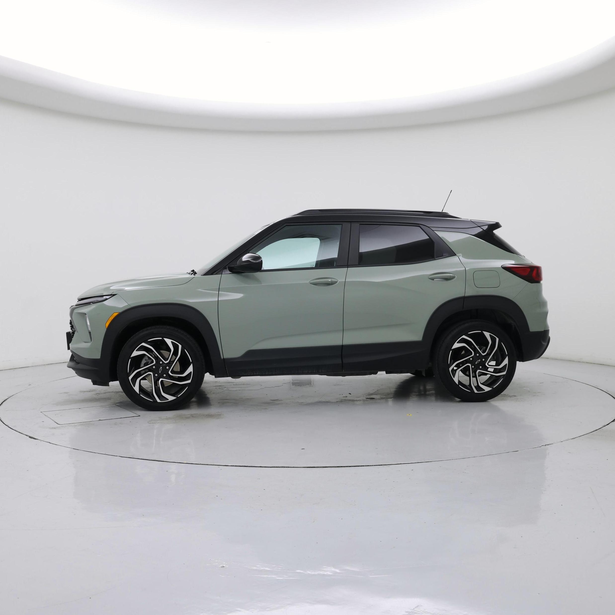 Thumbnail: 2024 Chevrolet TrailBlazer - 3