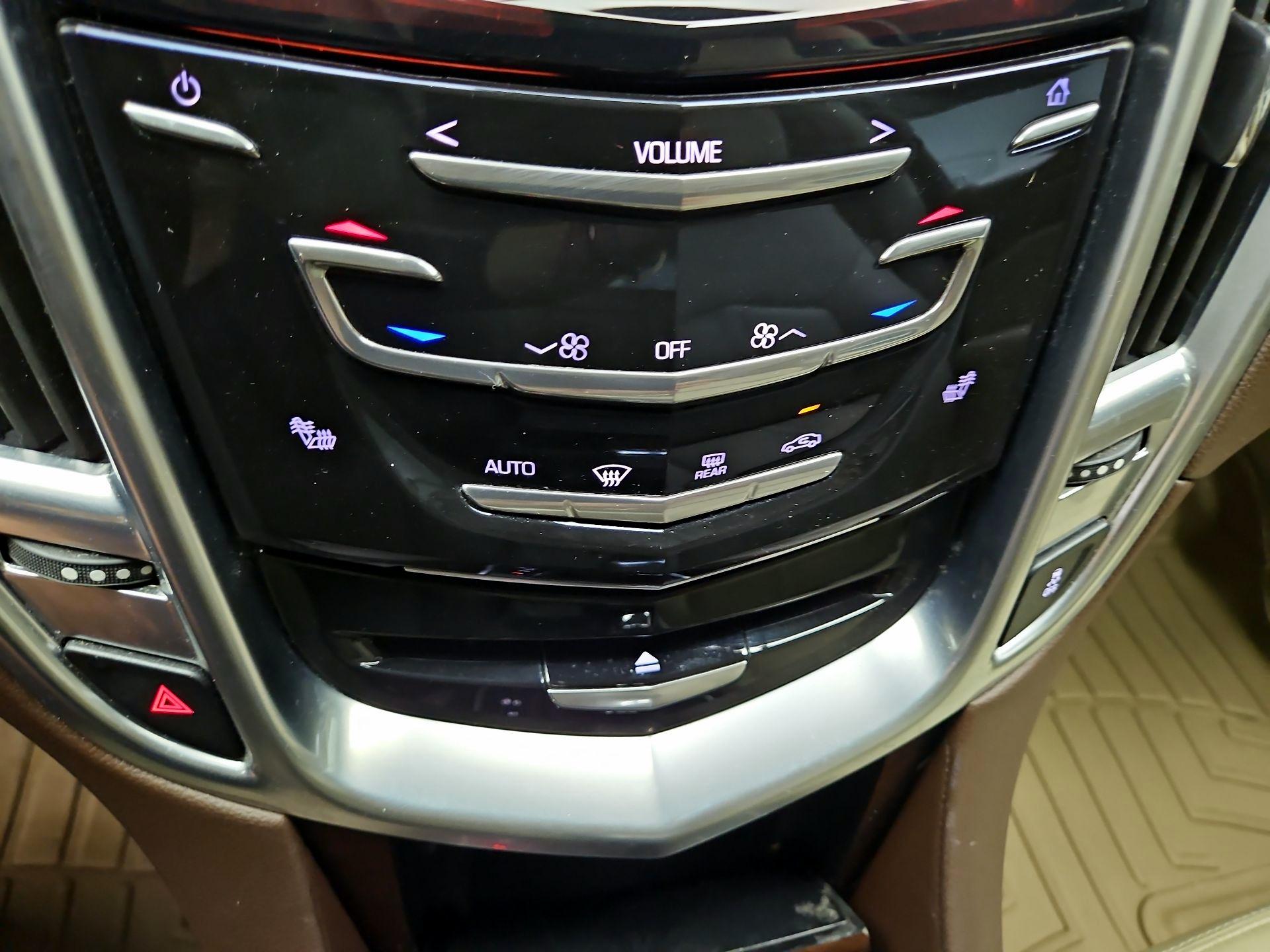 Thumbnail: 2015 Cadillac SRX - 17