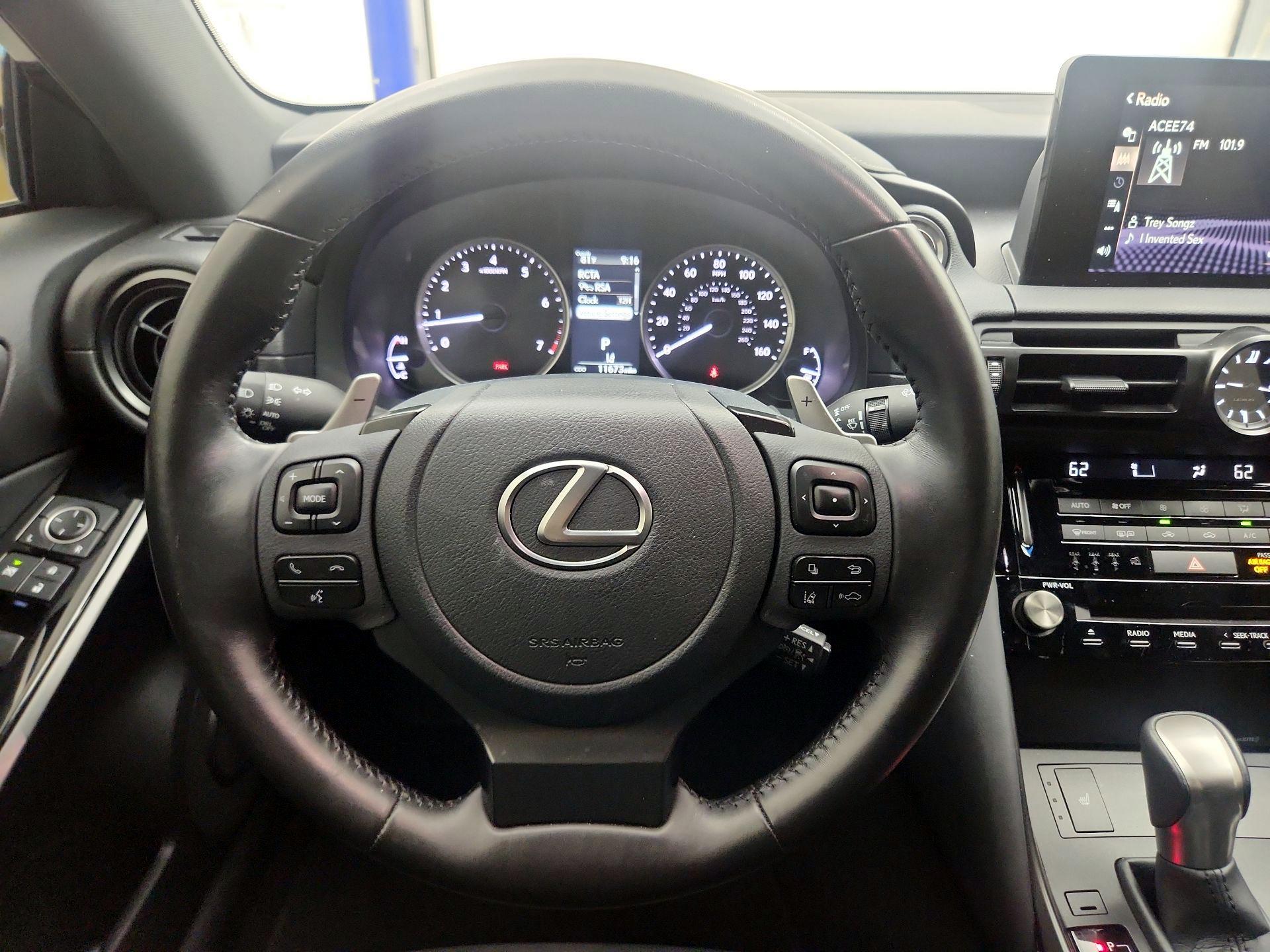 Thumbnail: 2024 Lexus IS - 10