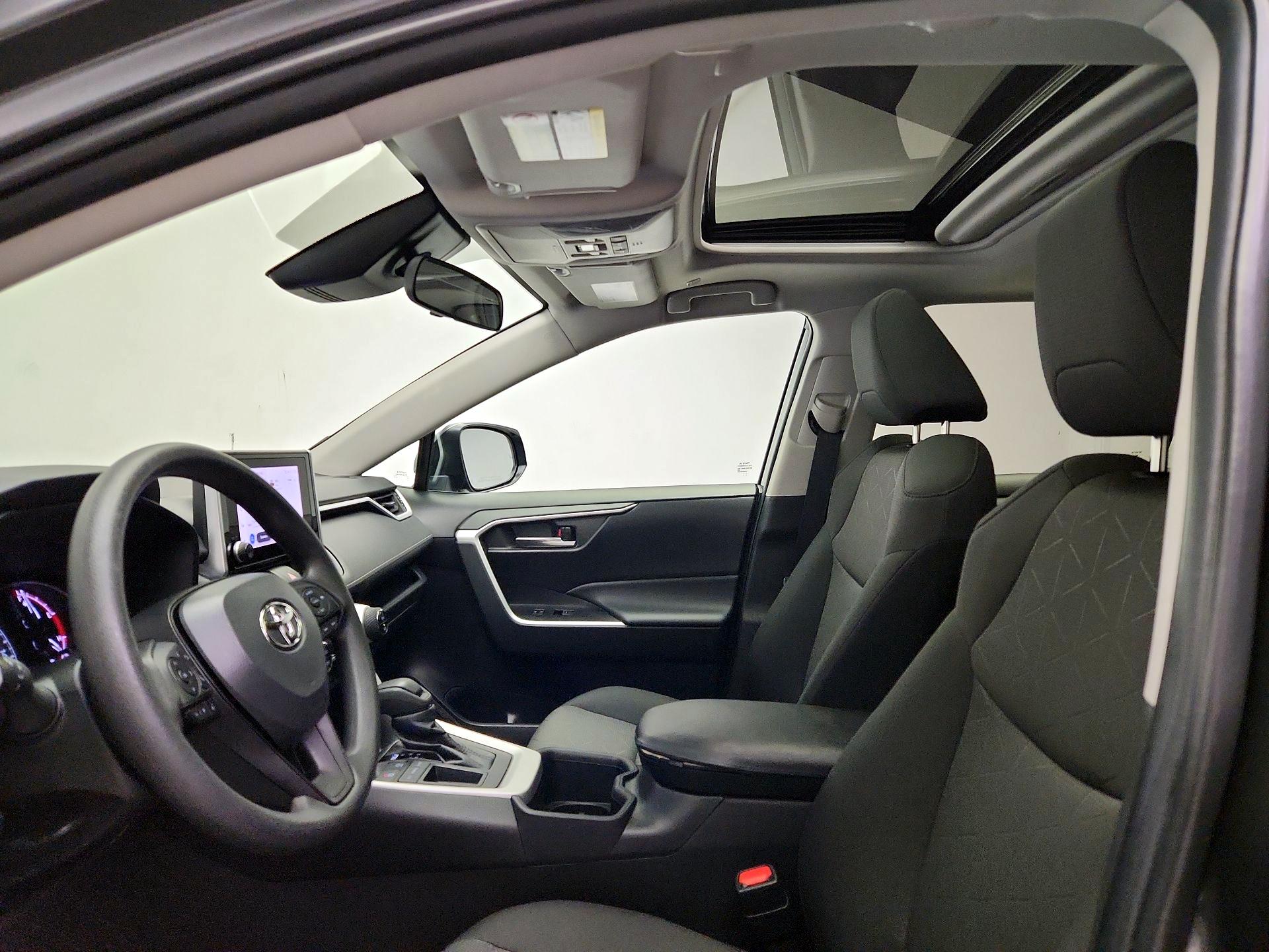 Thumbnail: 2023 Toyota RAV4 - 19