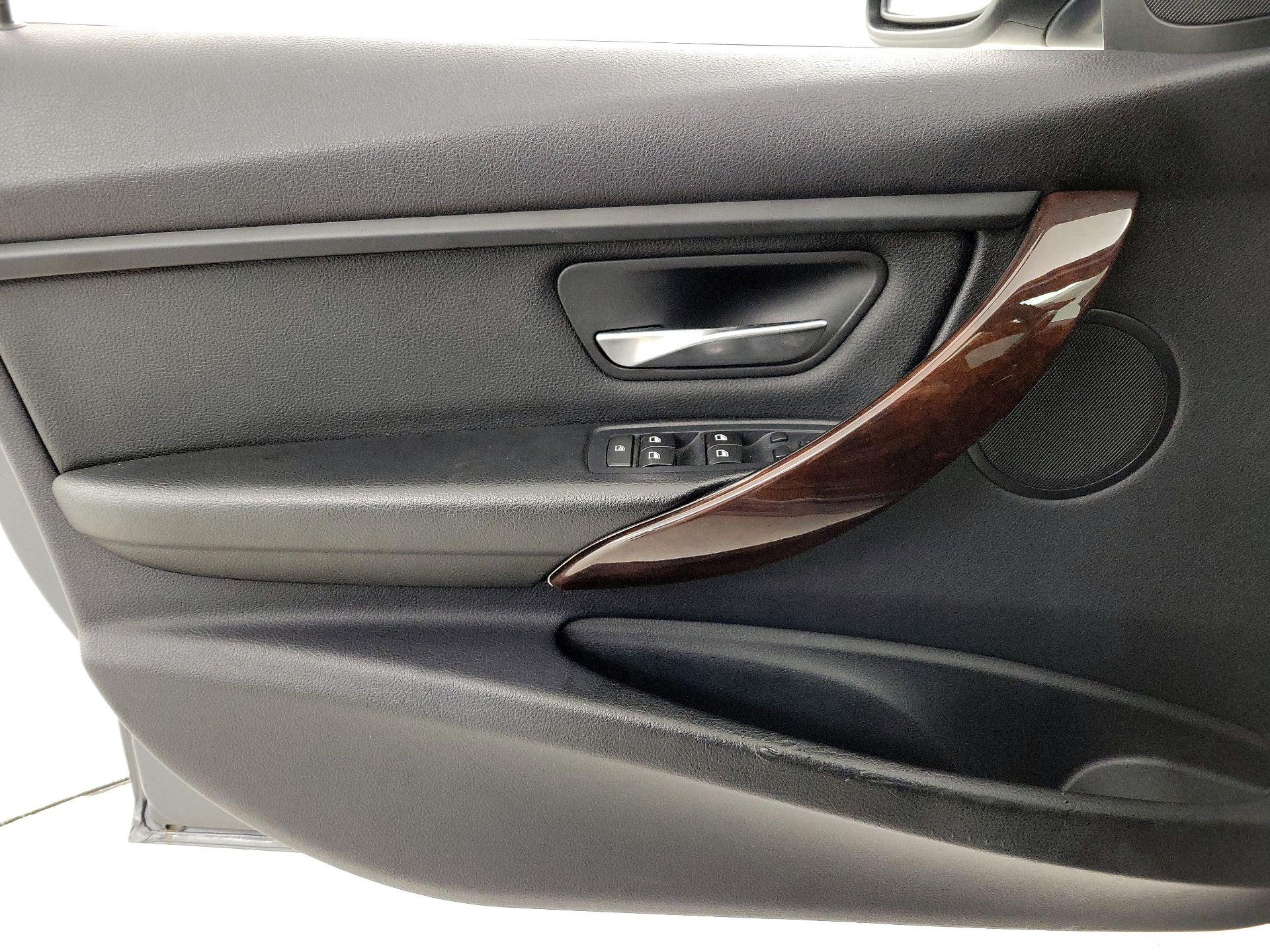 Thumbnail: 2014 BMW 3 Series - 12