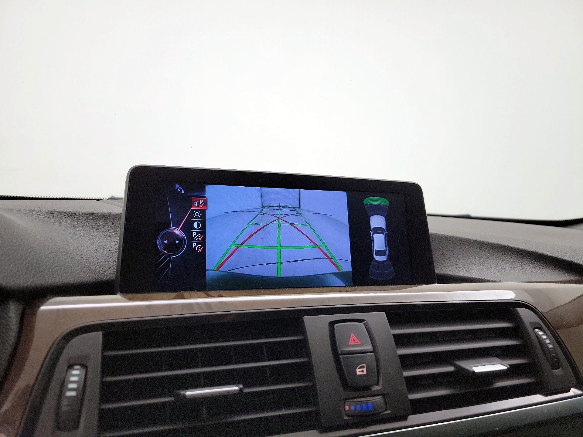 Thumbnail: 2014 BMW 3 Series - 15
