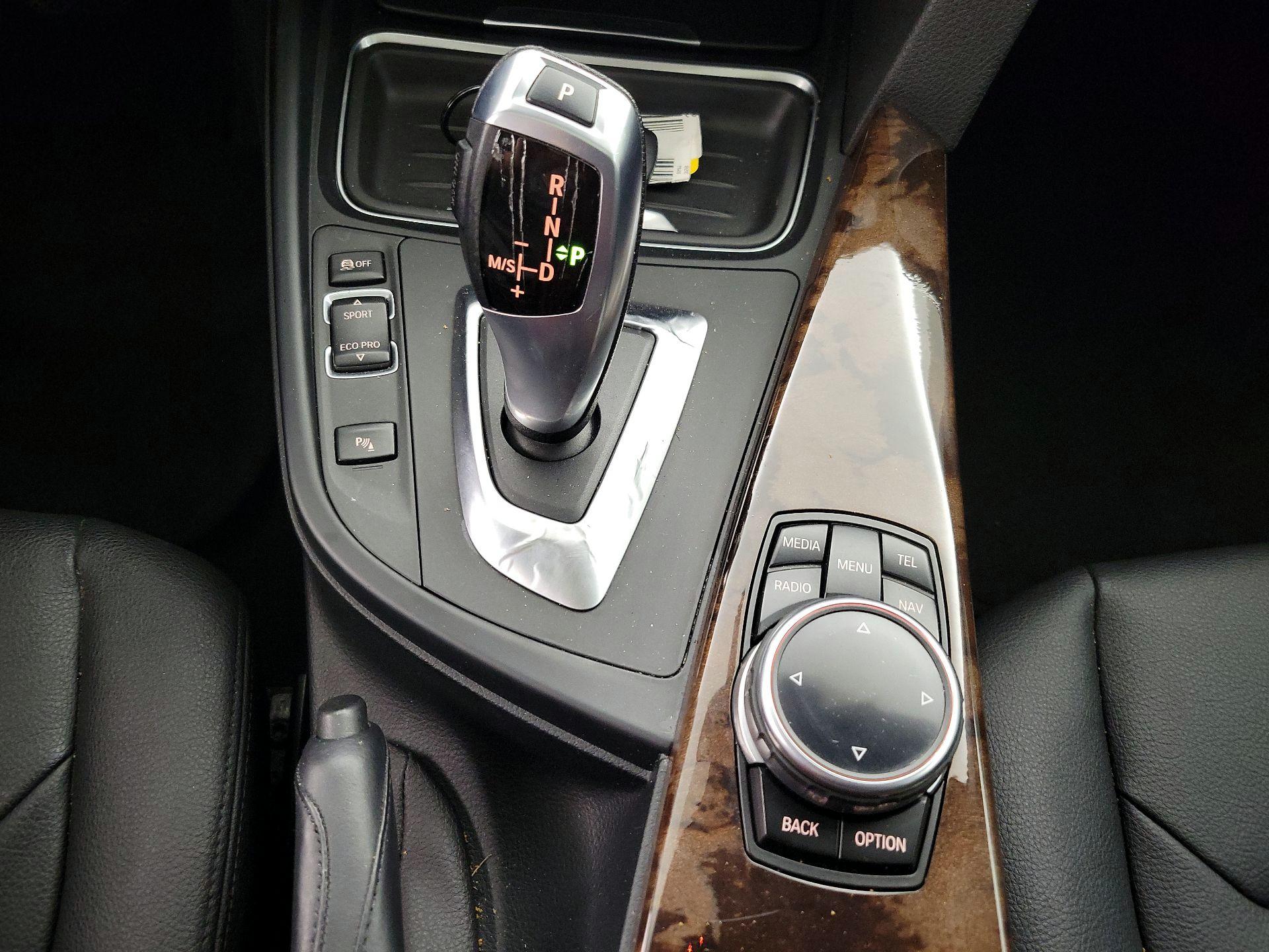 Thumbnail: 2014 BMW 3 Series - 18