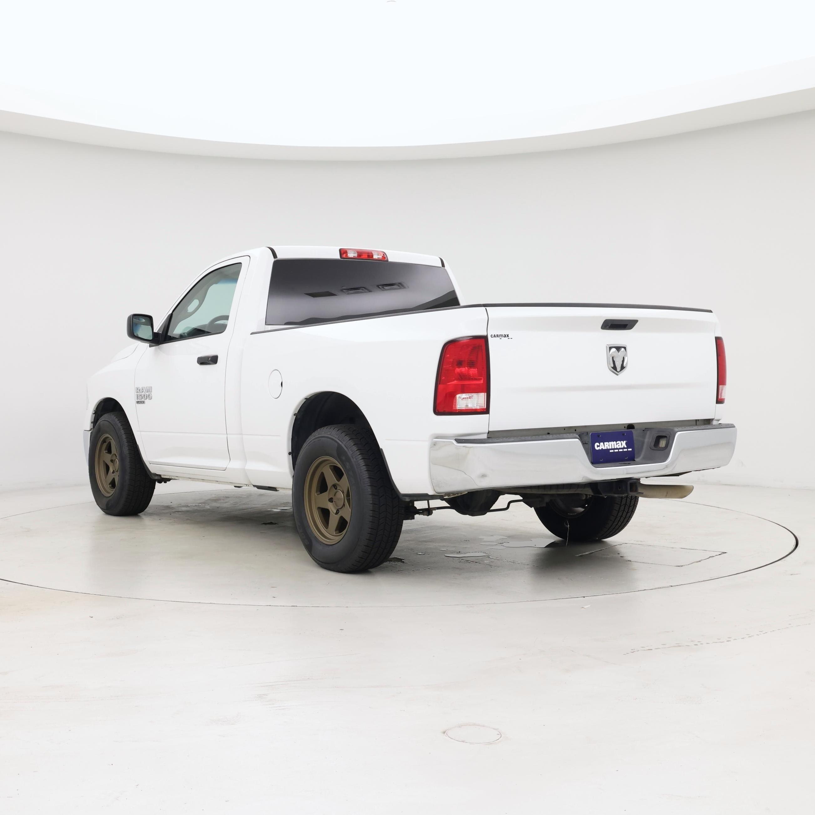 Thumbnail: 2019 RAM 1500 Classic - 2