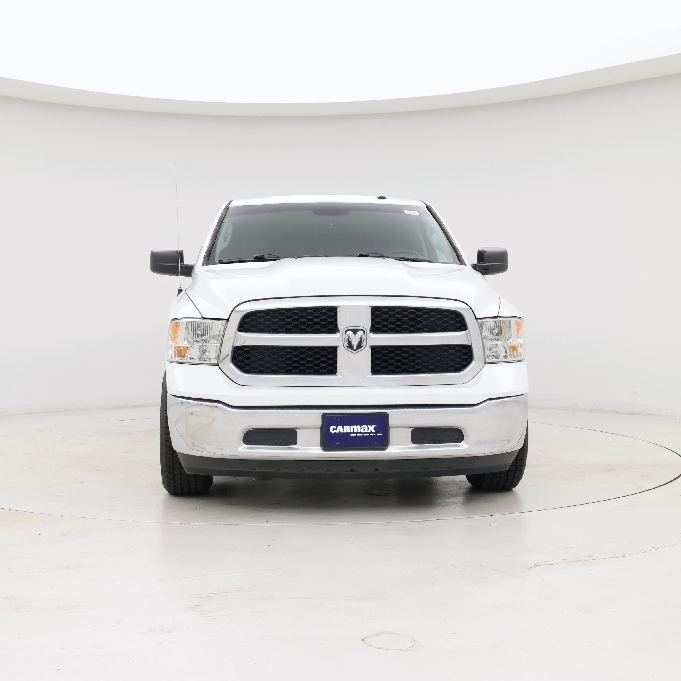 Thumbnail: 2019 RAM 1500 Classic - 5