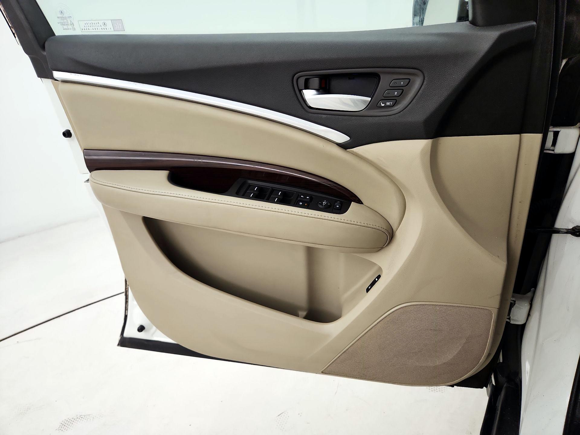 Thumbnail: 2015 Acura MDX - 12
