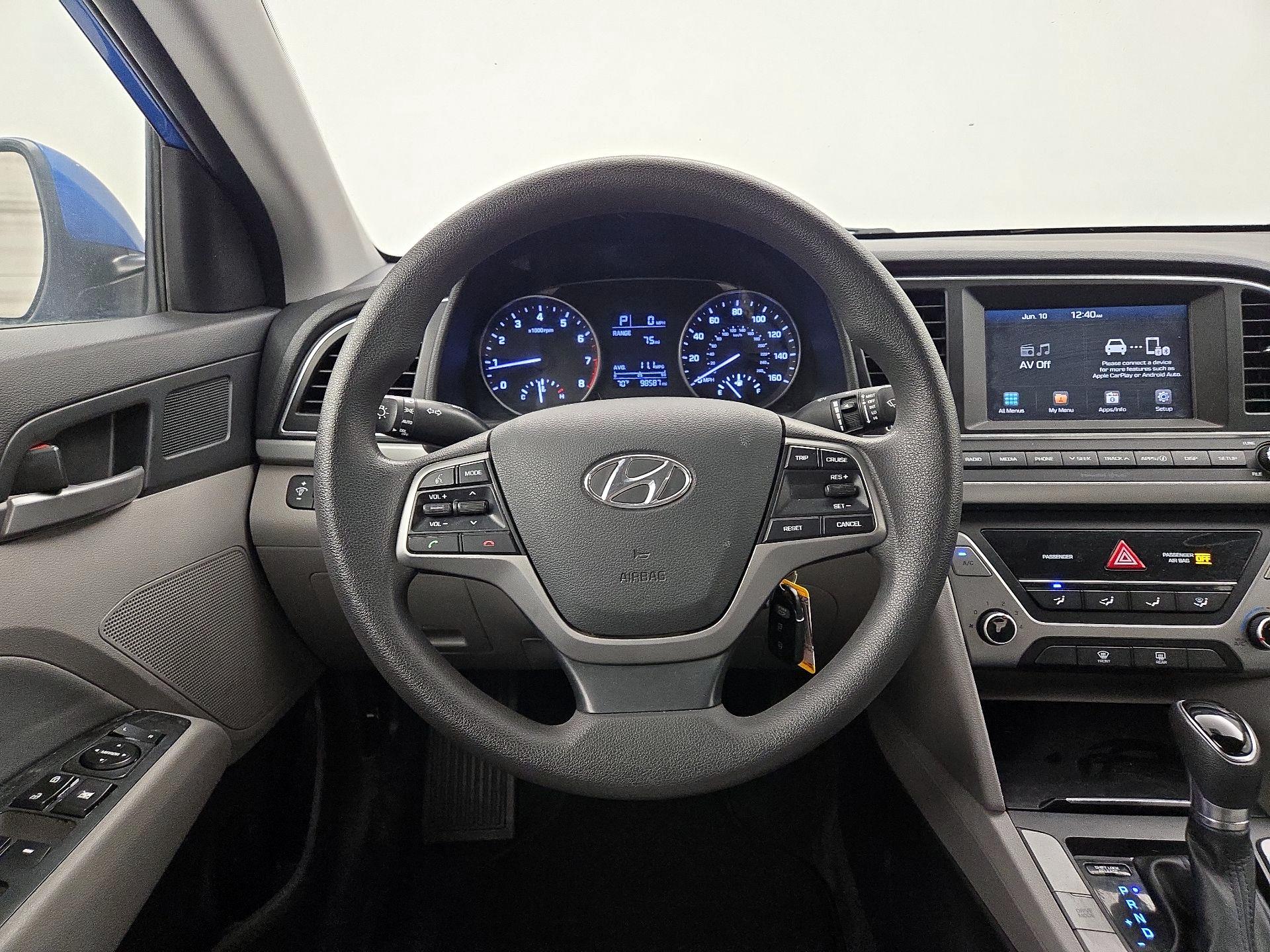 Thumbnail: 2017 Hyundai Elantra - 10
