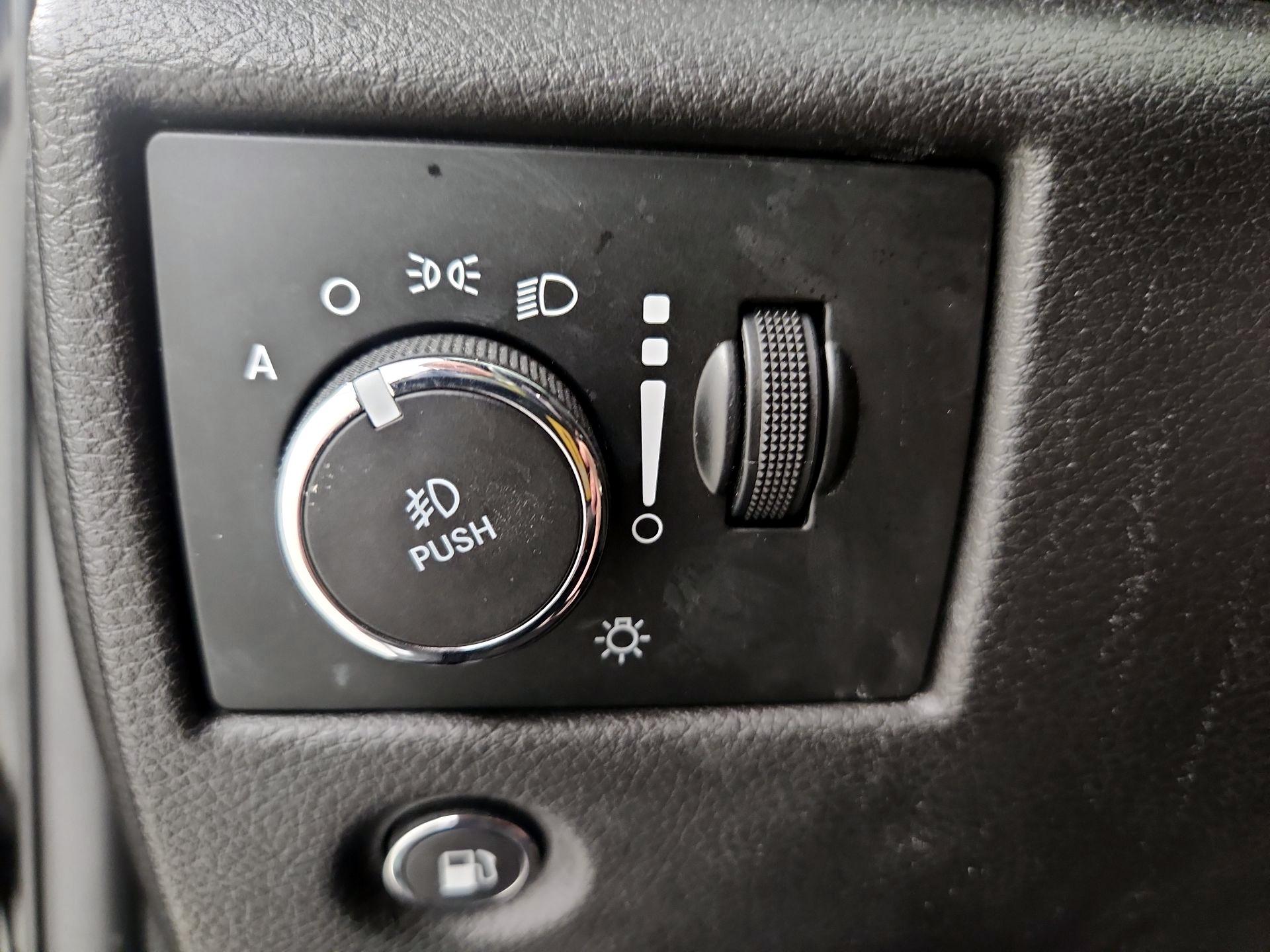 Thumbnail: 2019 Jeep Grand Cherokee - 11