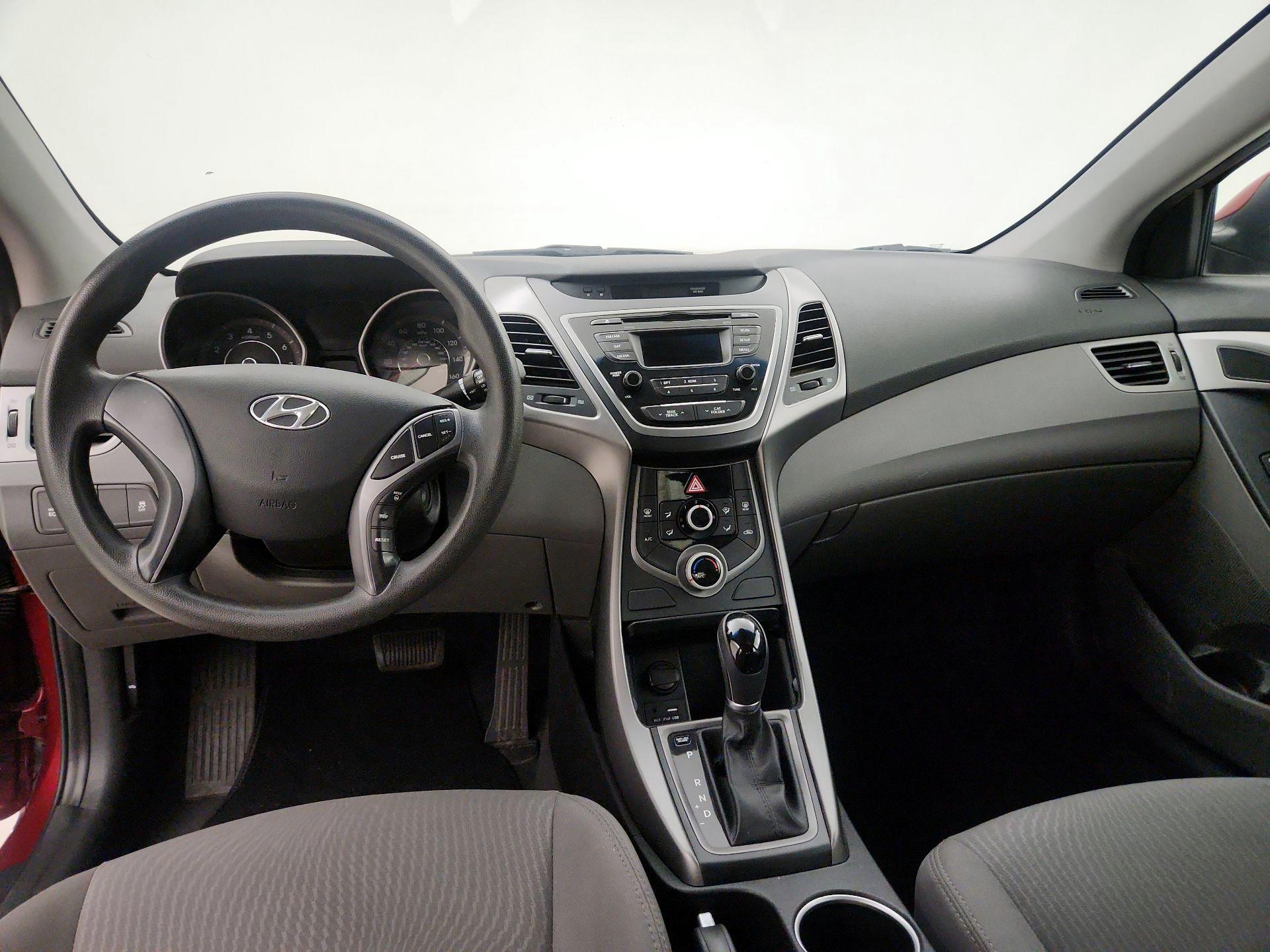 Thumbnail: 2015 Hyundai Elantra - 9