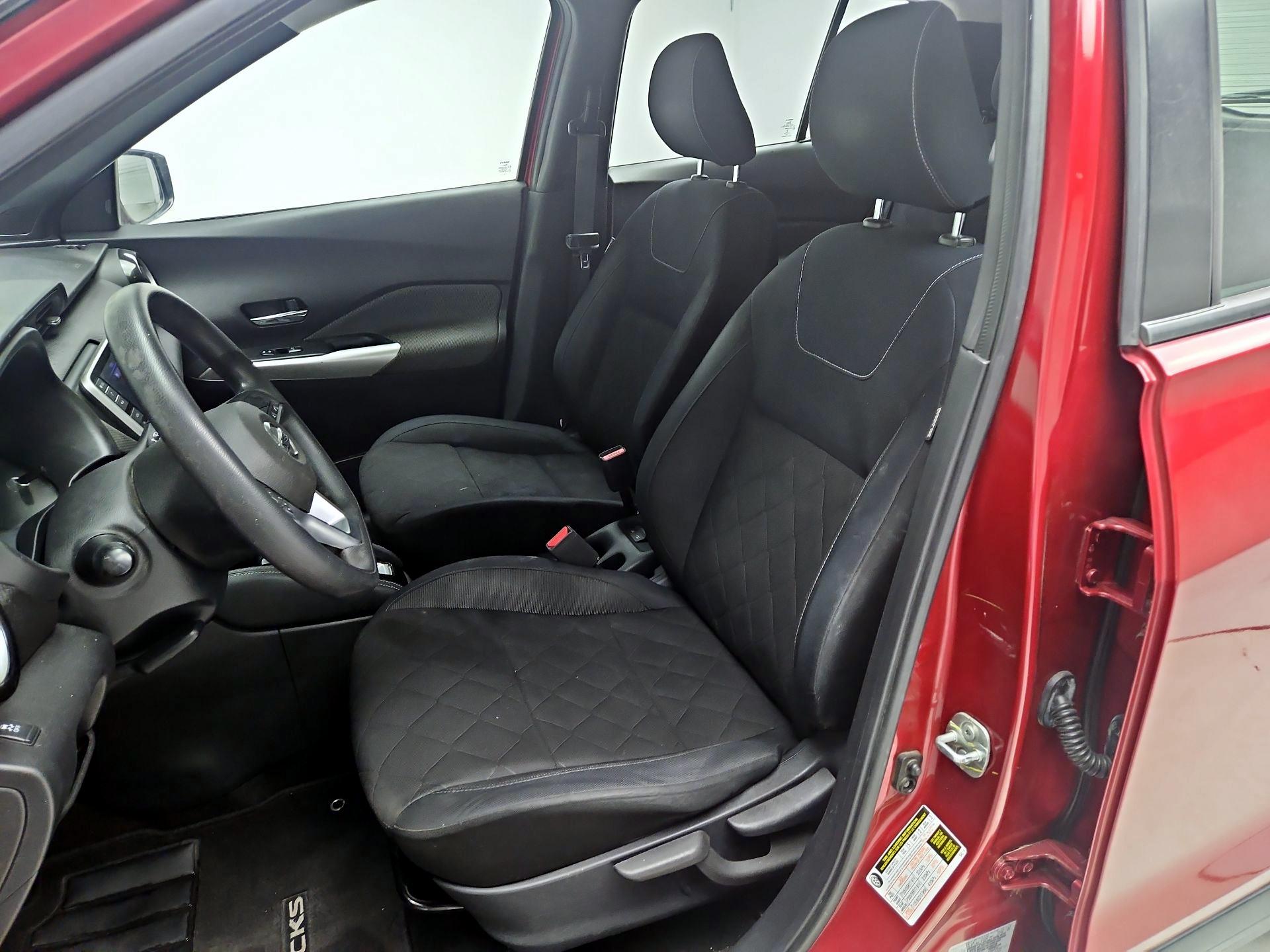 Thumbnail: 2018 Nissan Kicks - 11