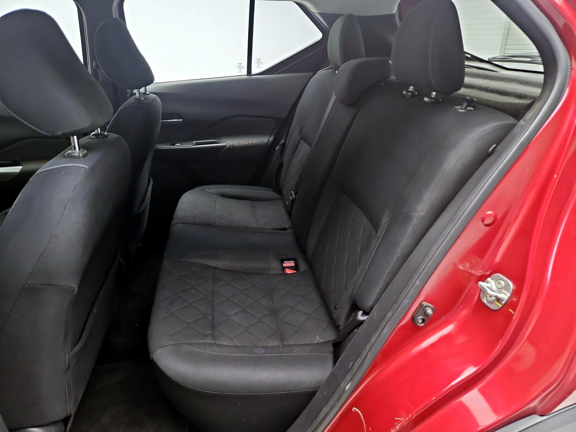 Thumbnail: 2018 Nissan Kicks - 18