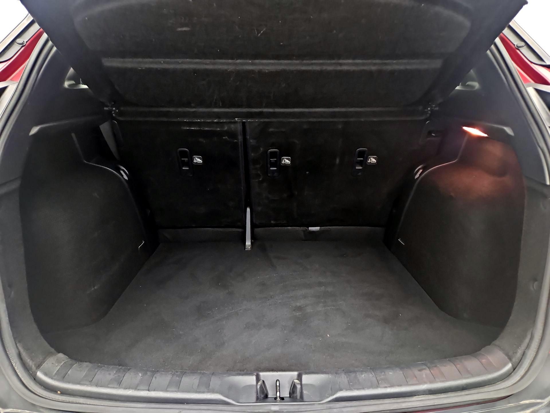 Thumbnail: 2018 Nissan Kicks - 19