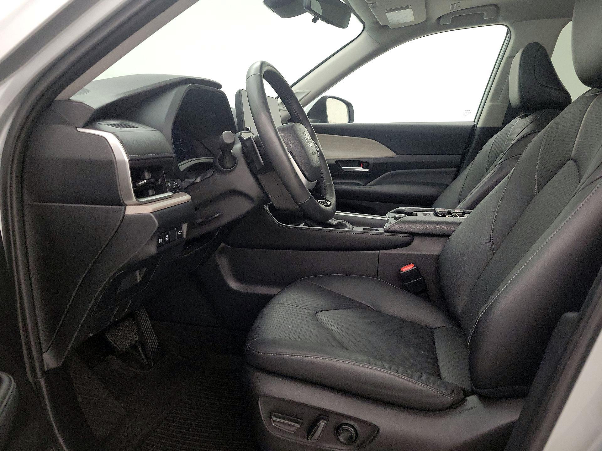 Thumbnail: 2024 Toyota Grand Highlander - 11