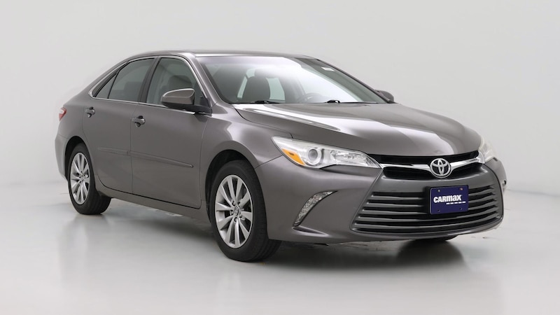 2017 Toyota Camry XLE Hero Image