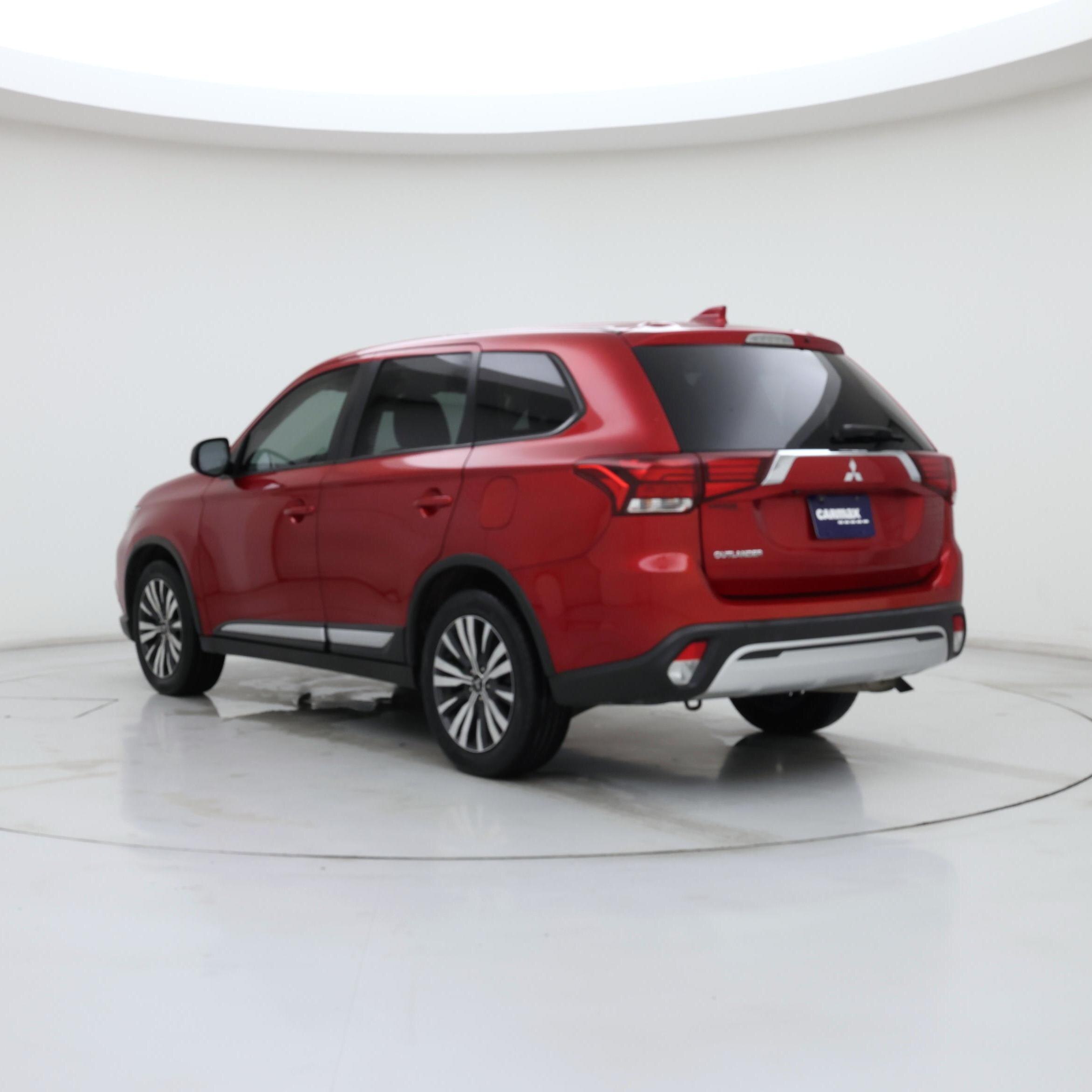 Thumbnail: 2020 Mitsubishi Outlander - 2