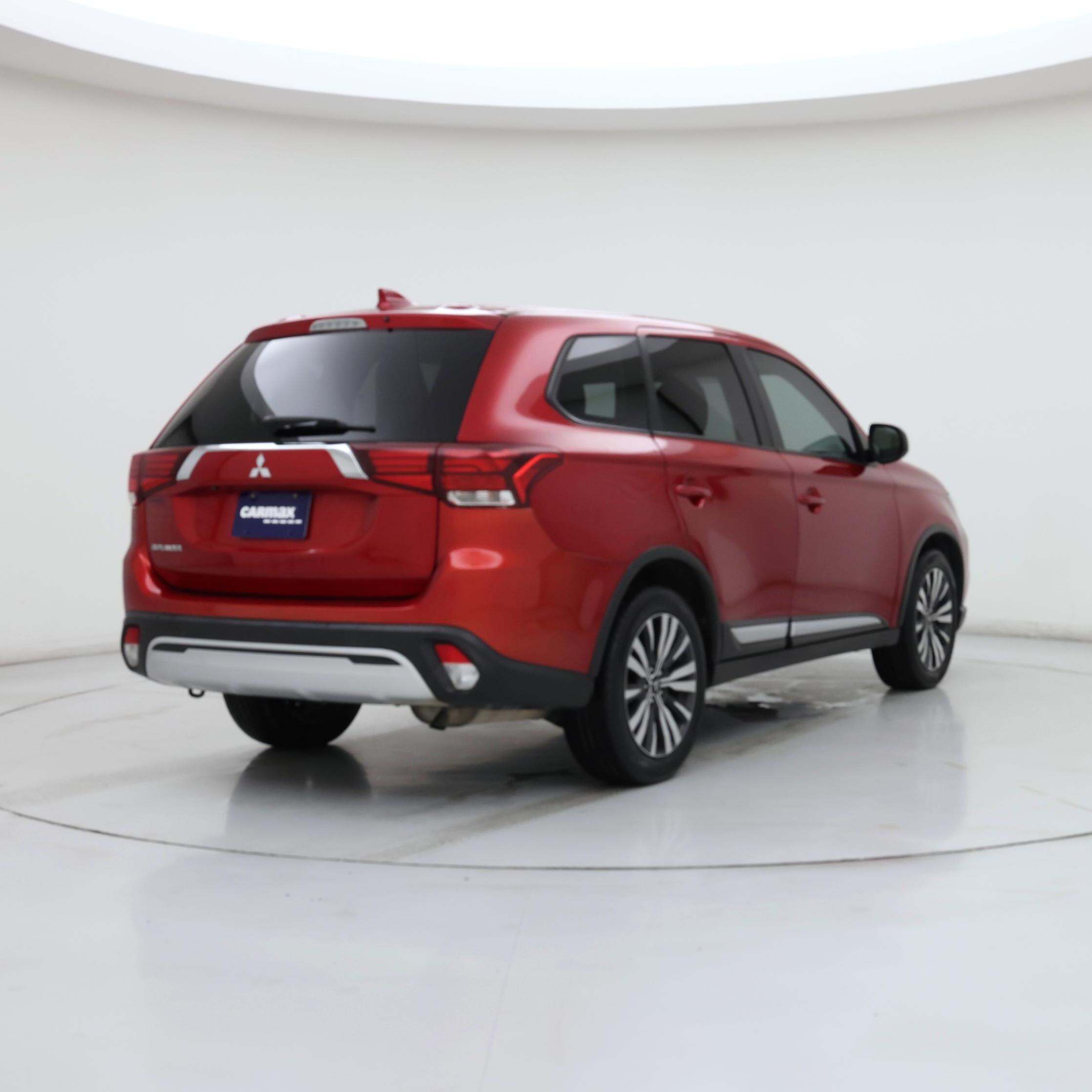 Thumbnail: 2020 Mitsubishi Outlander - 8