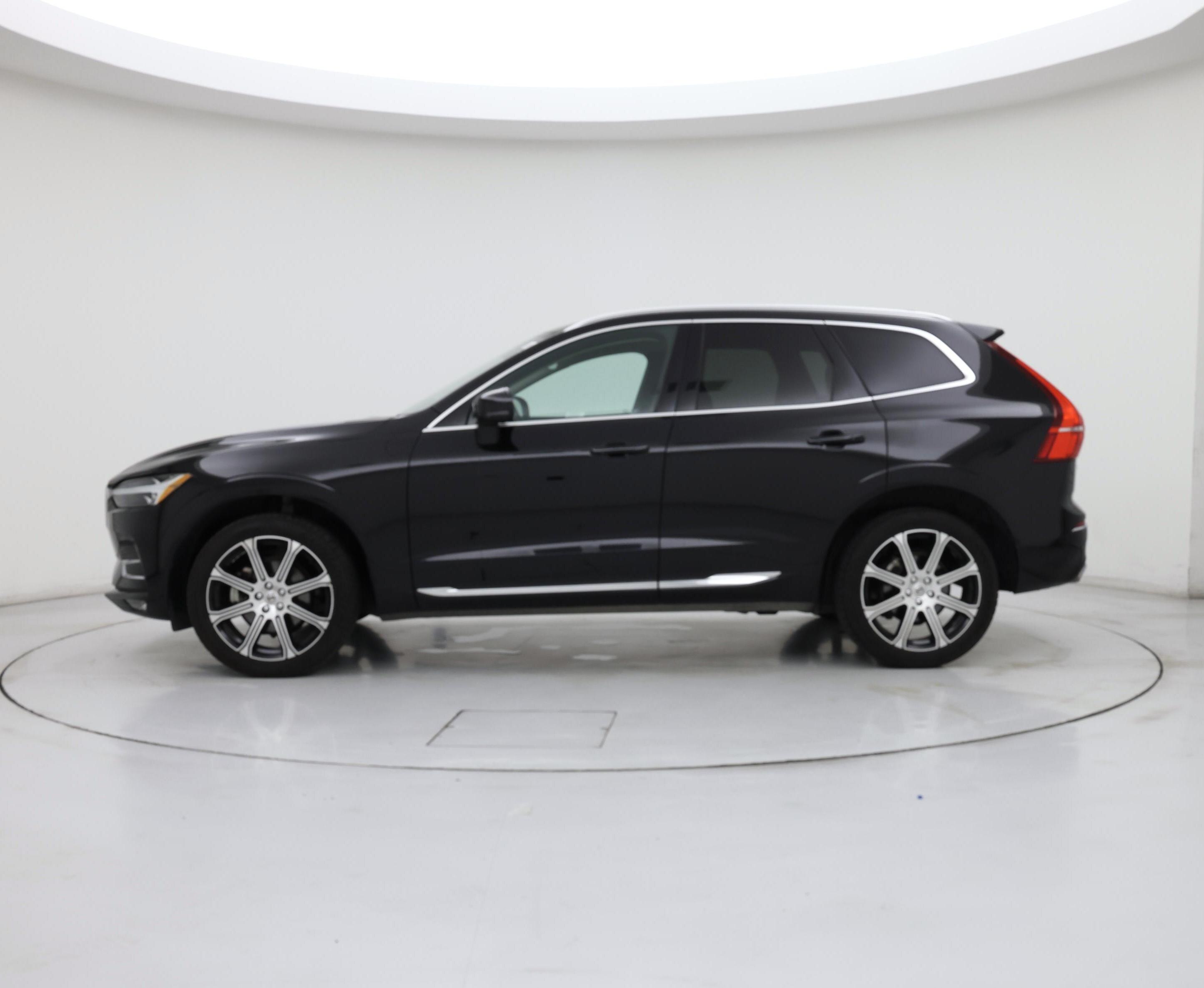 Thumbnail: 2021 Volvo XC60 - 3