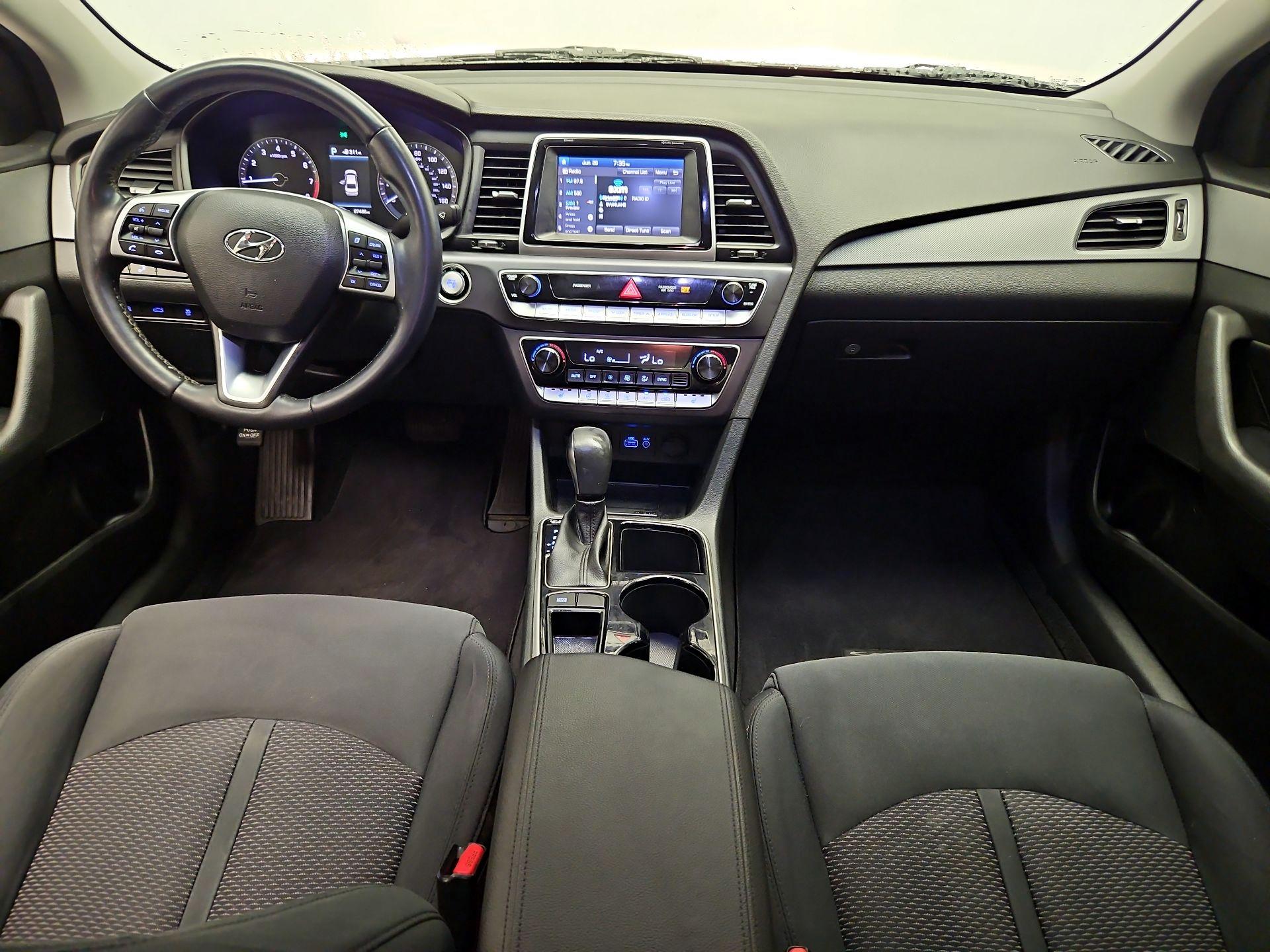 Thumbnail: 2019 Hyundai Sonata - 9