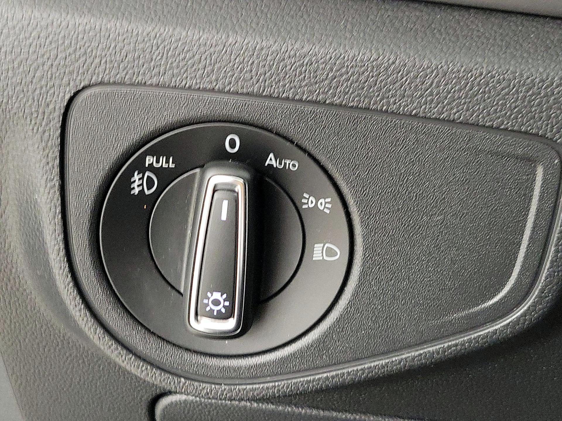 Thumbnail: 2019 Volkswagen Atlas - 13