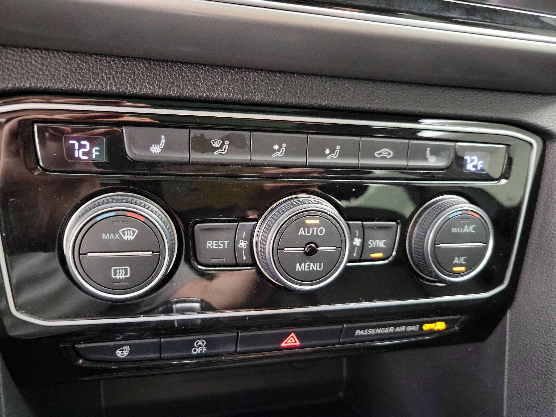 Thumbnail: 2019 Volkswagen Atlas - 17