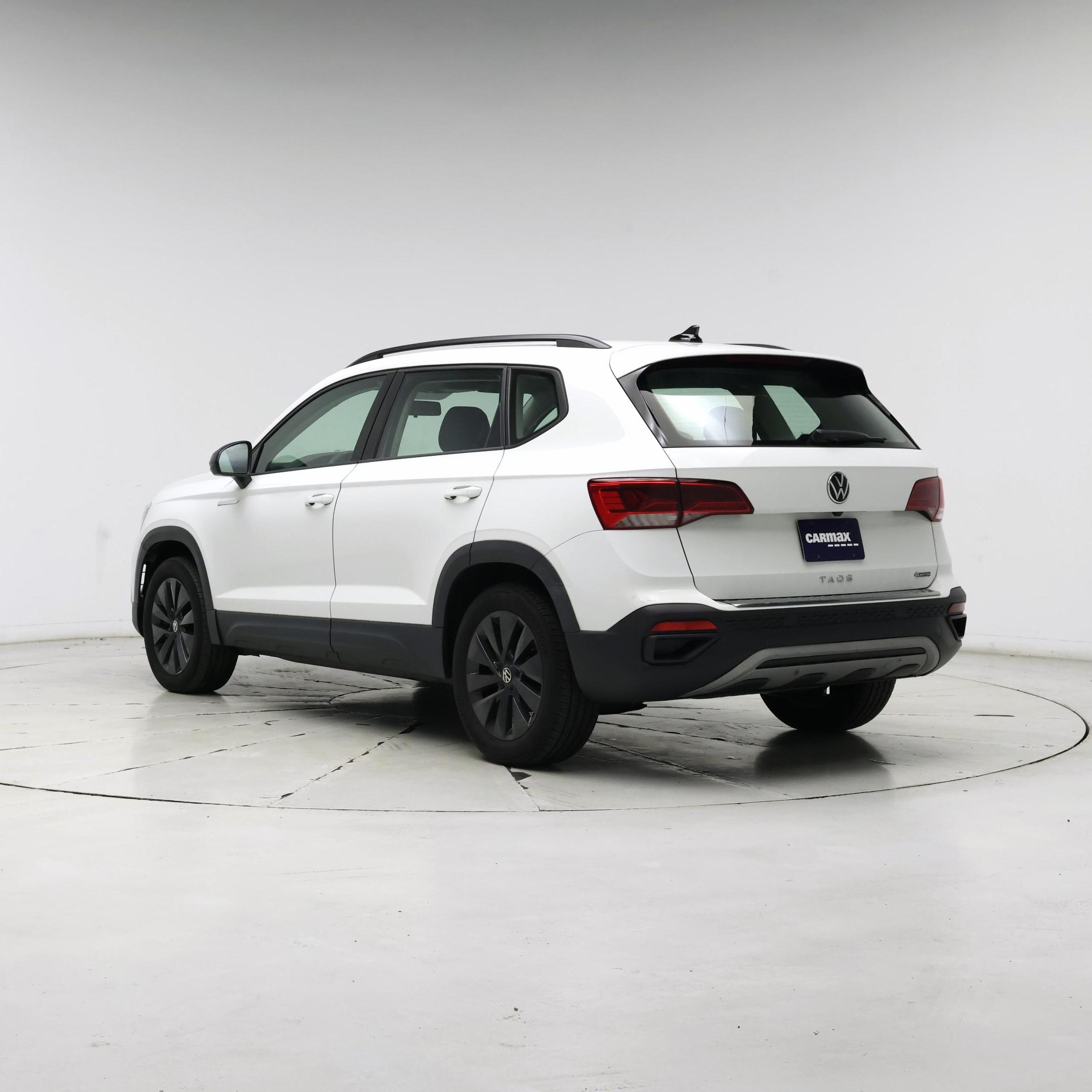Thumbnail: 2022 Volkswagen Taos - 2
