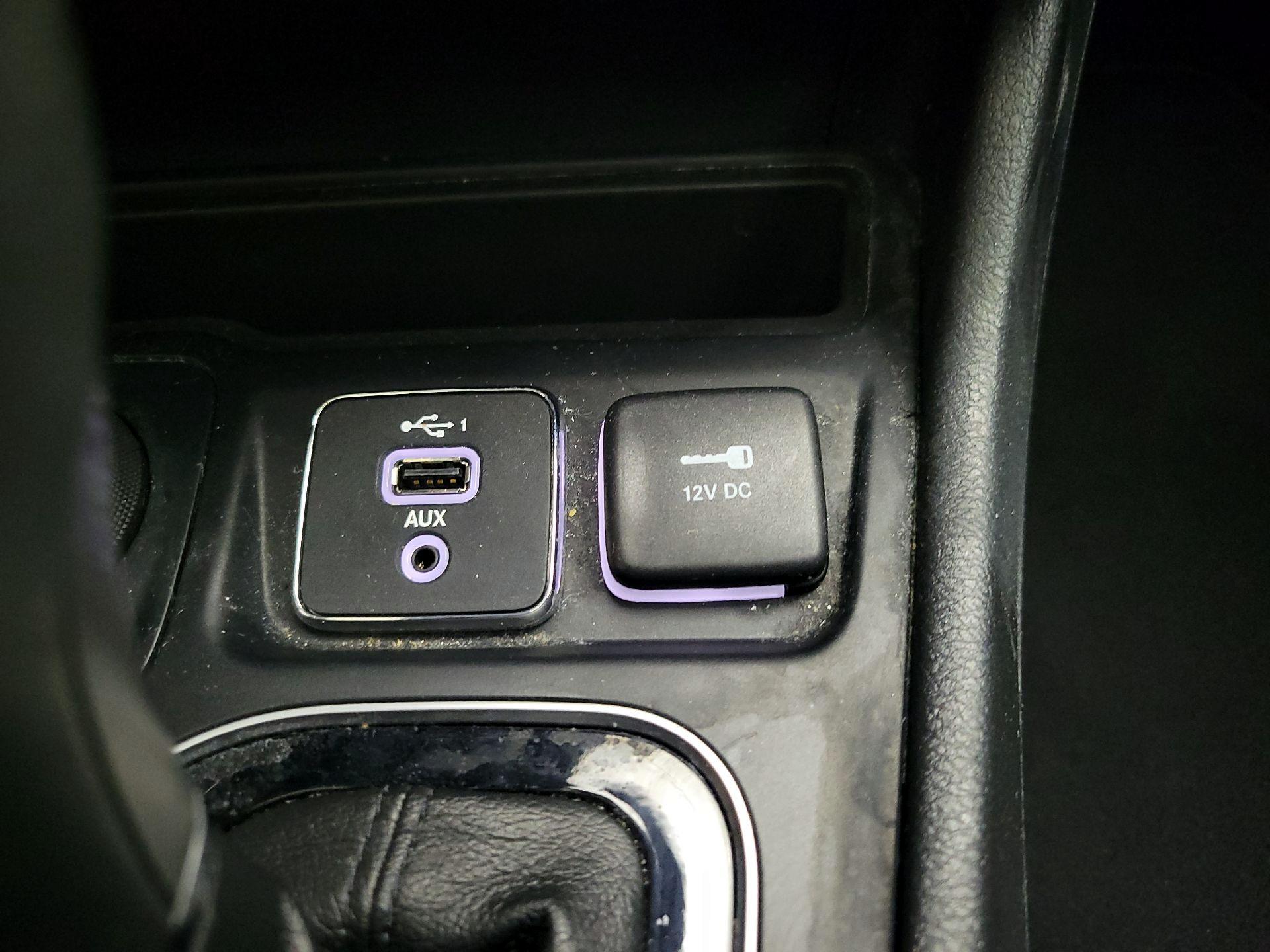 Thumbnail: 2021 Jeep Cherokee - 18