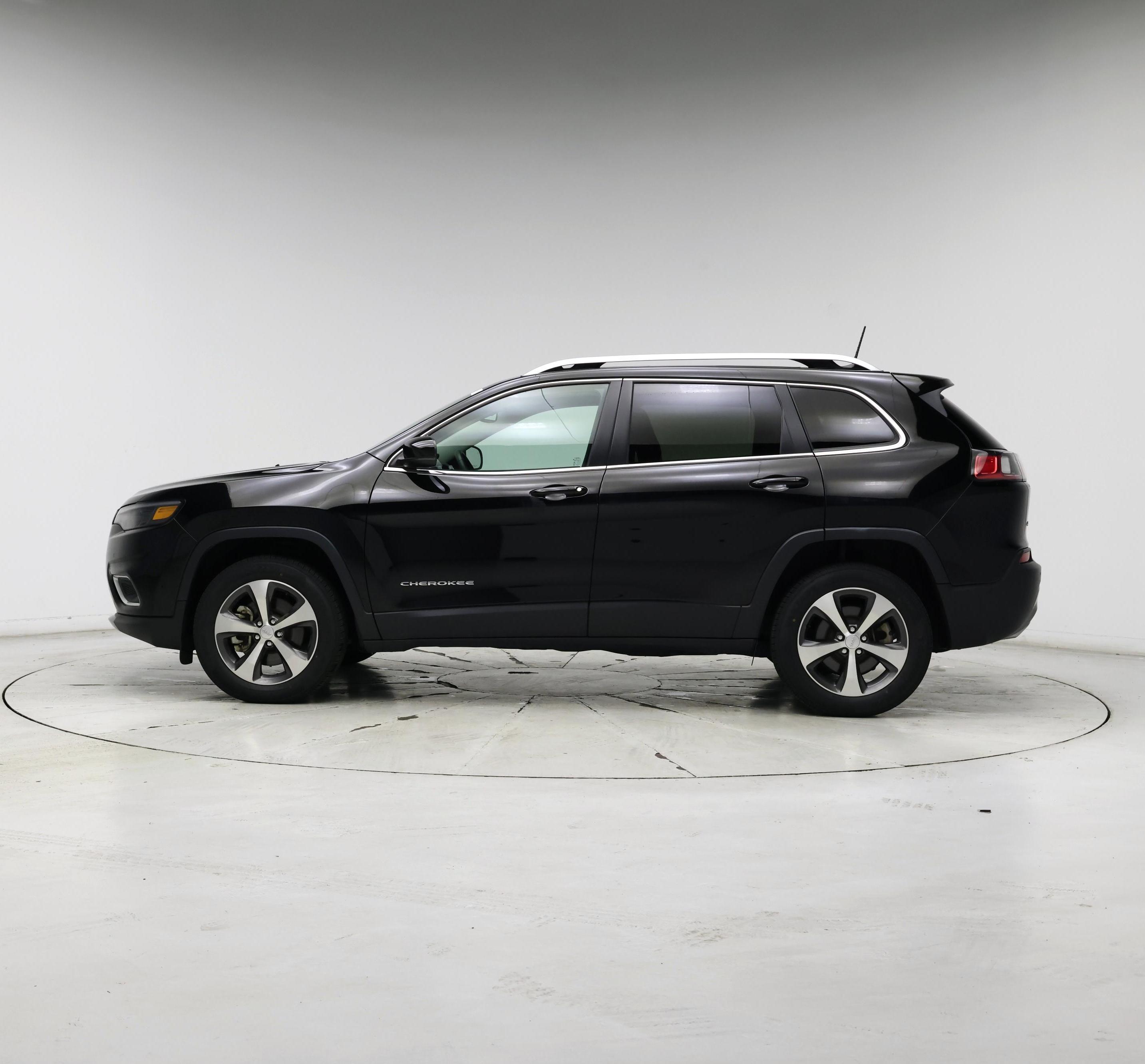 Thumbnail: 2021 Jeep Cherokee - 3