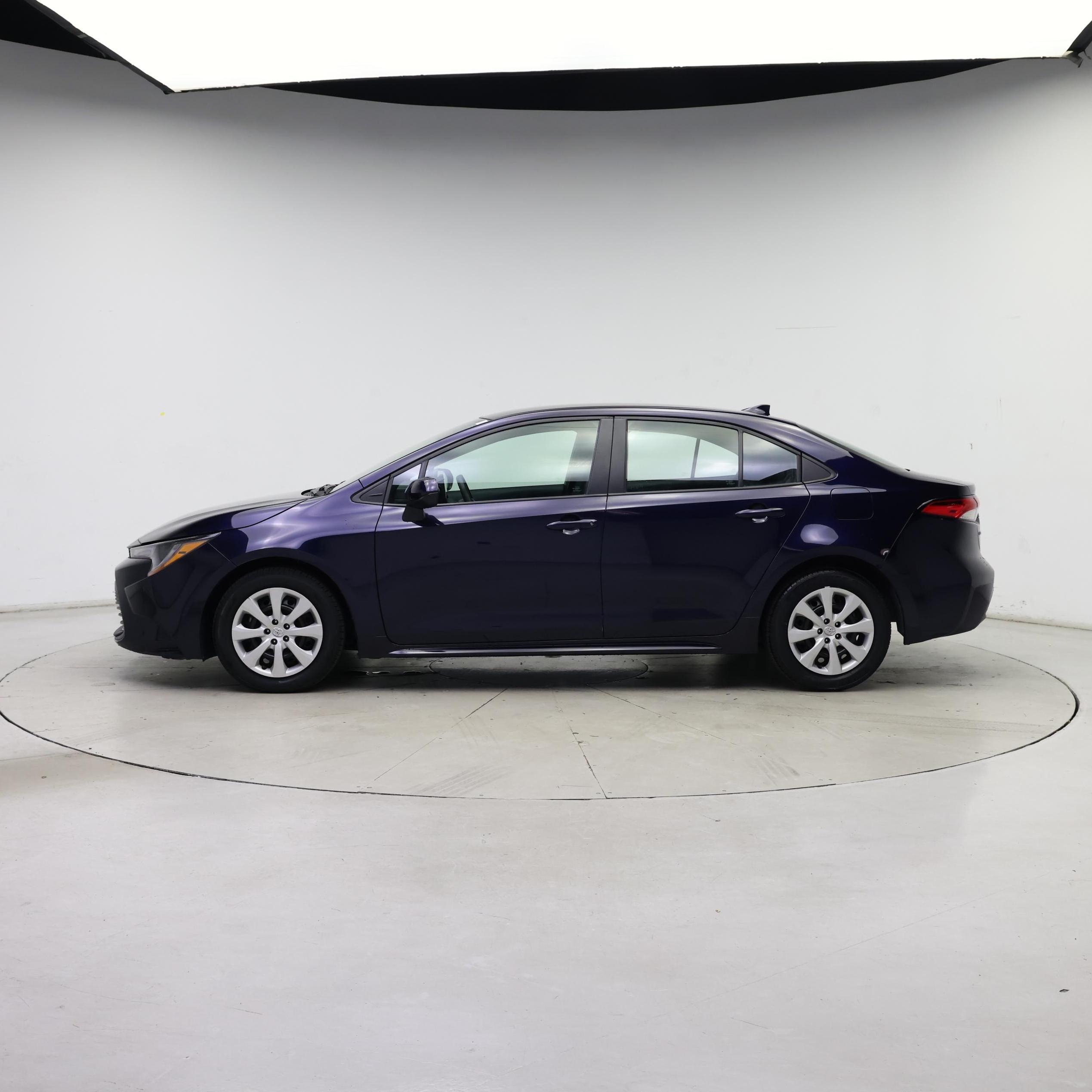 Thumbnail: 2023 Toyota Corolla - 3