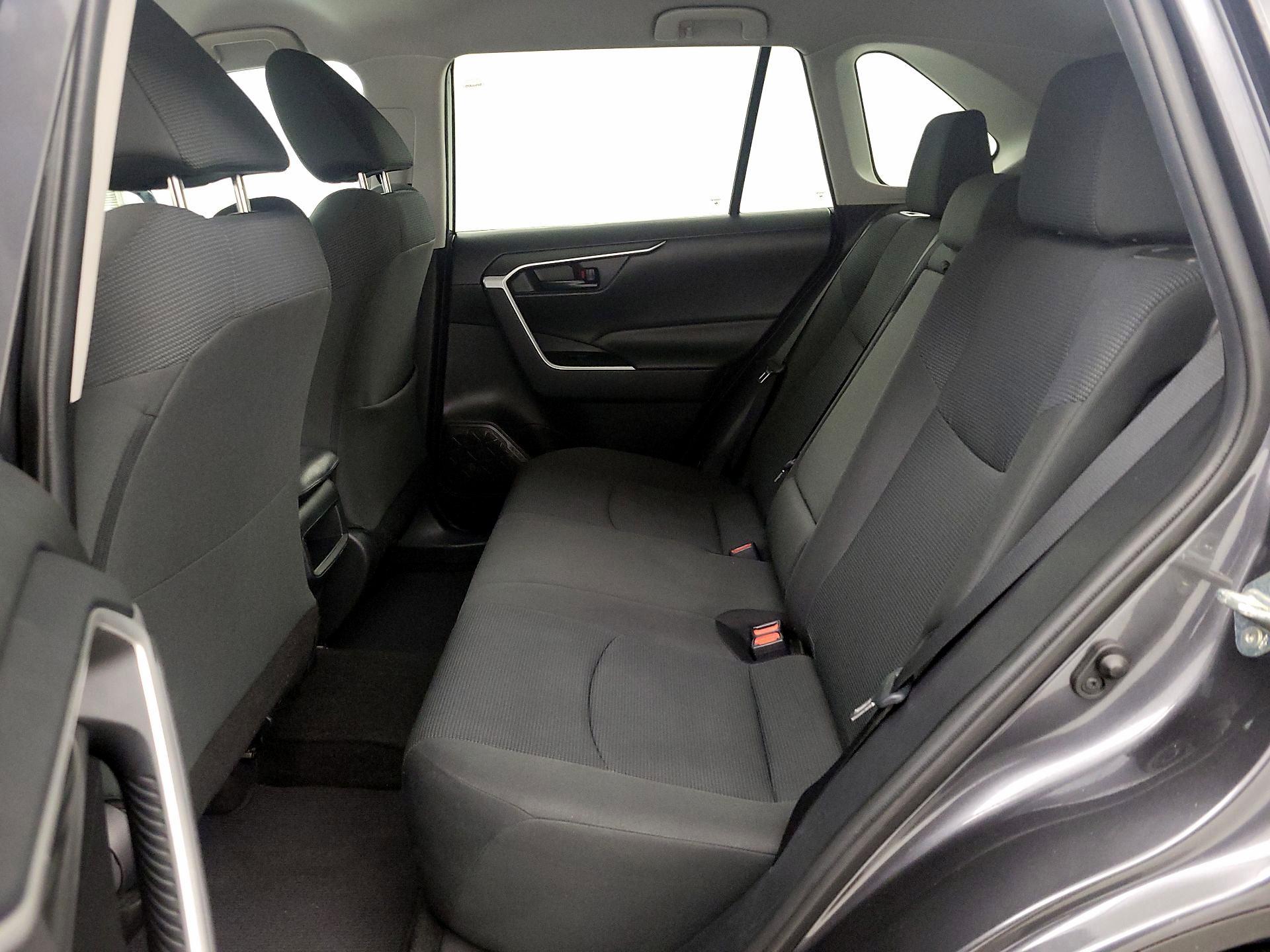 Thumbnail: 2020 Toyota RAV4 - 19