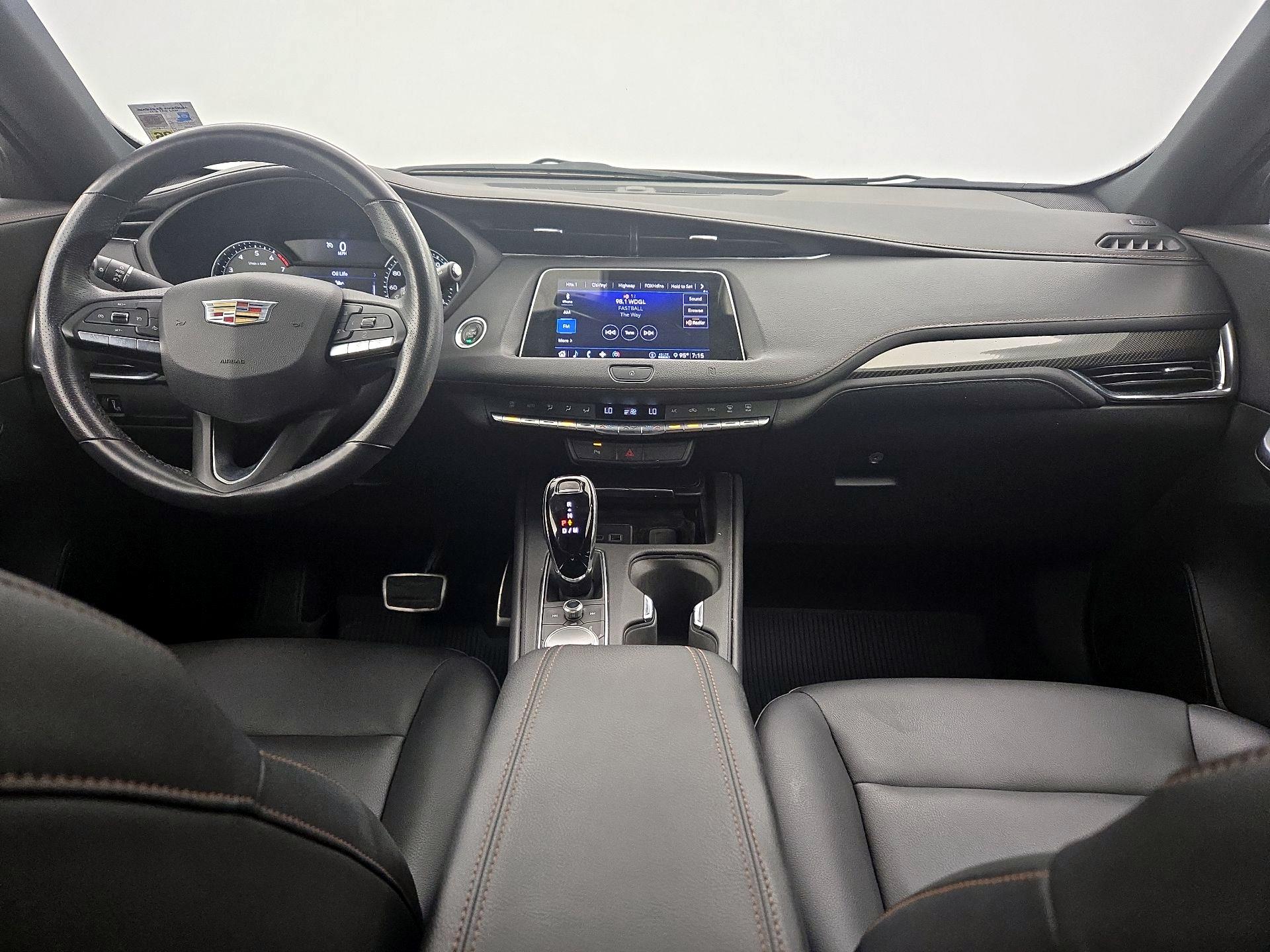 Thumbnail: 2020 Cadillac XT4 - 9