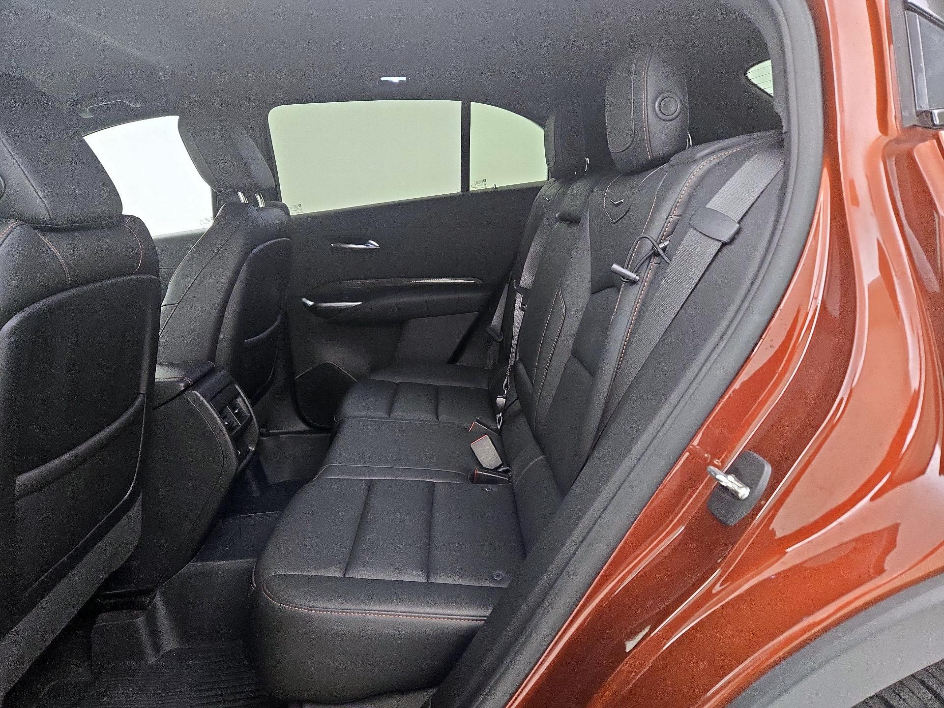 Thumbnail: 2020 Cadillac XT4 - 19