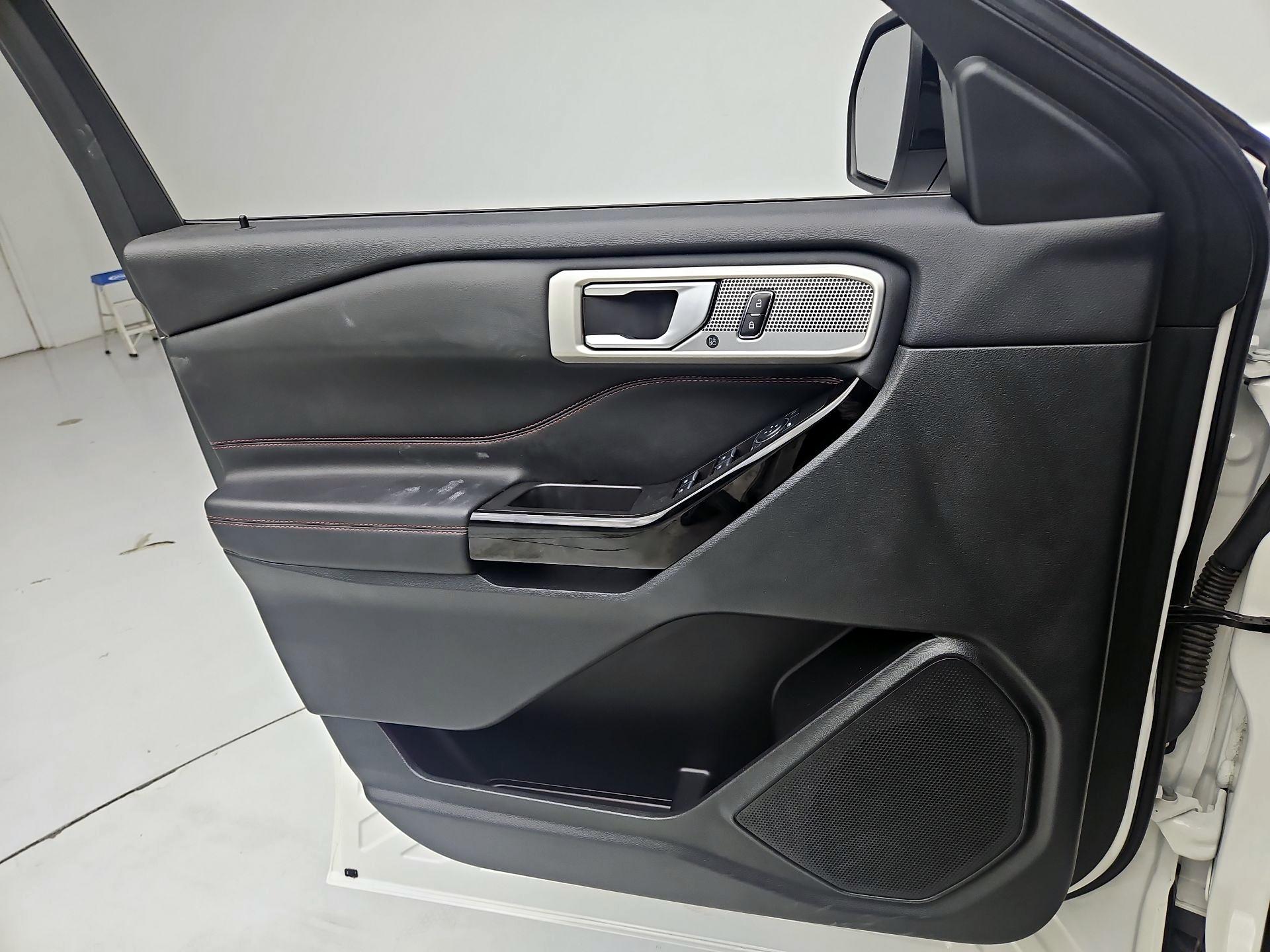 Thumbnail: 2023 Ford Explorer - 12