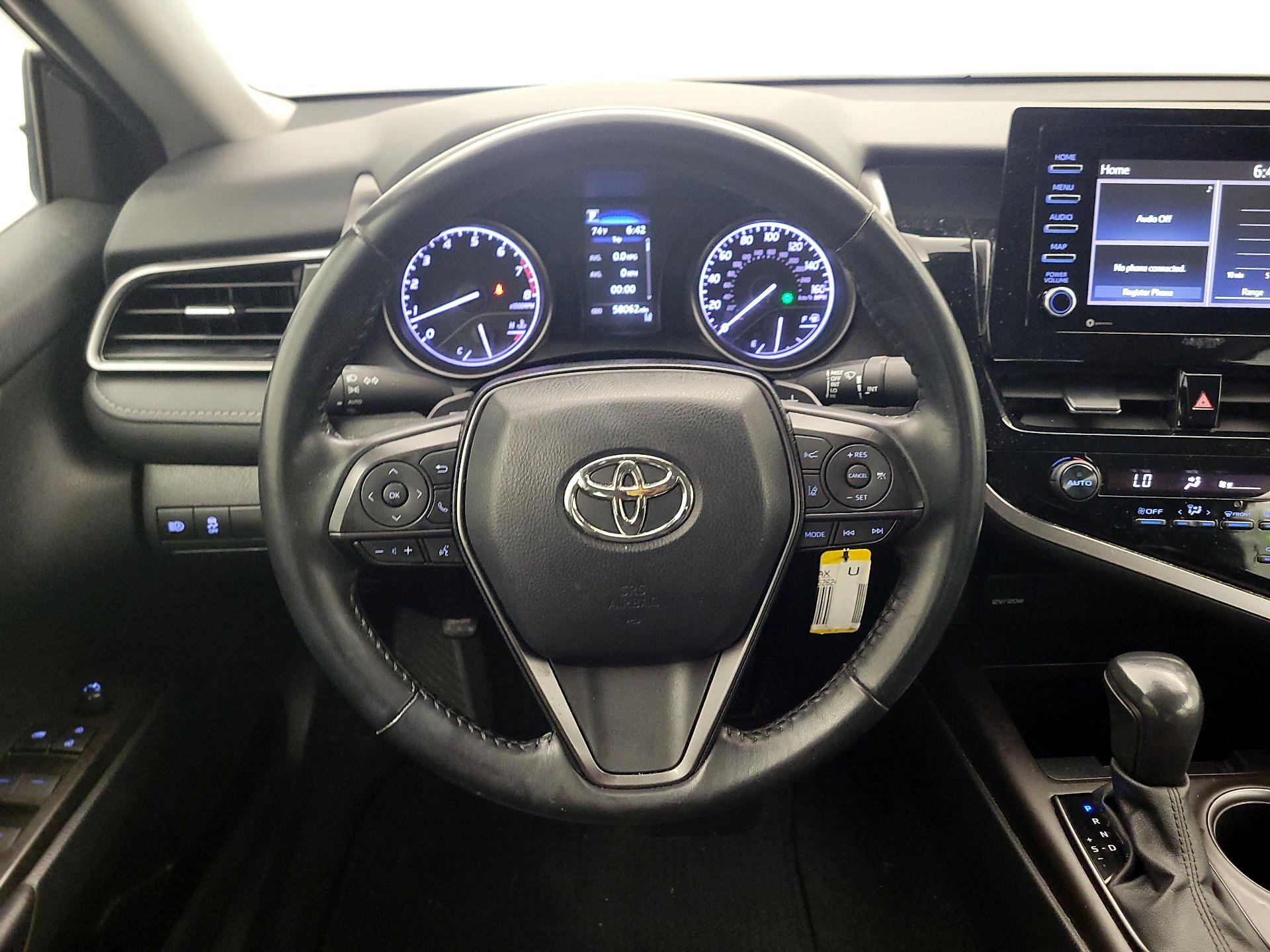 Thumbnail: 2021 Toyota Camry - 10