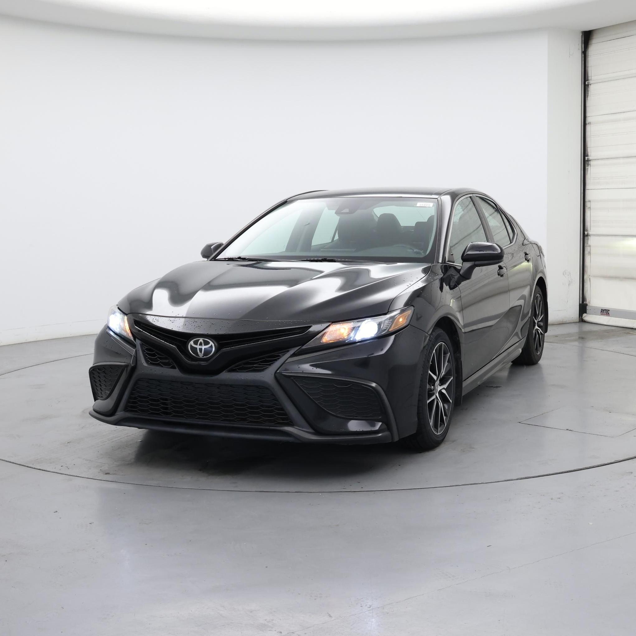 Thumbnail: 2021 Toyota Camry - 4