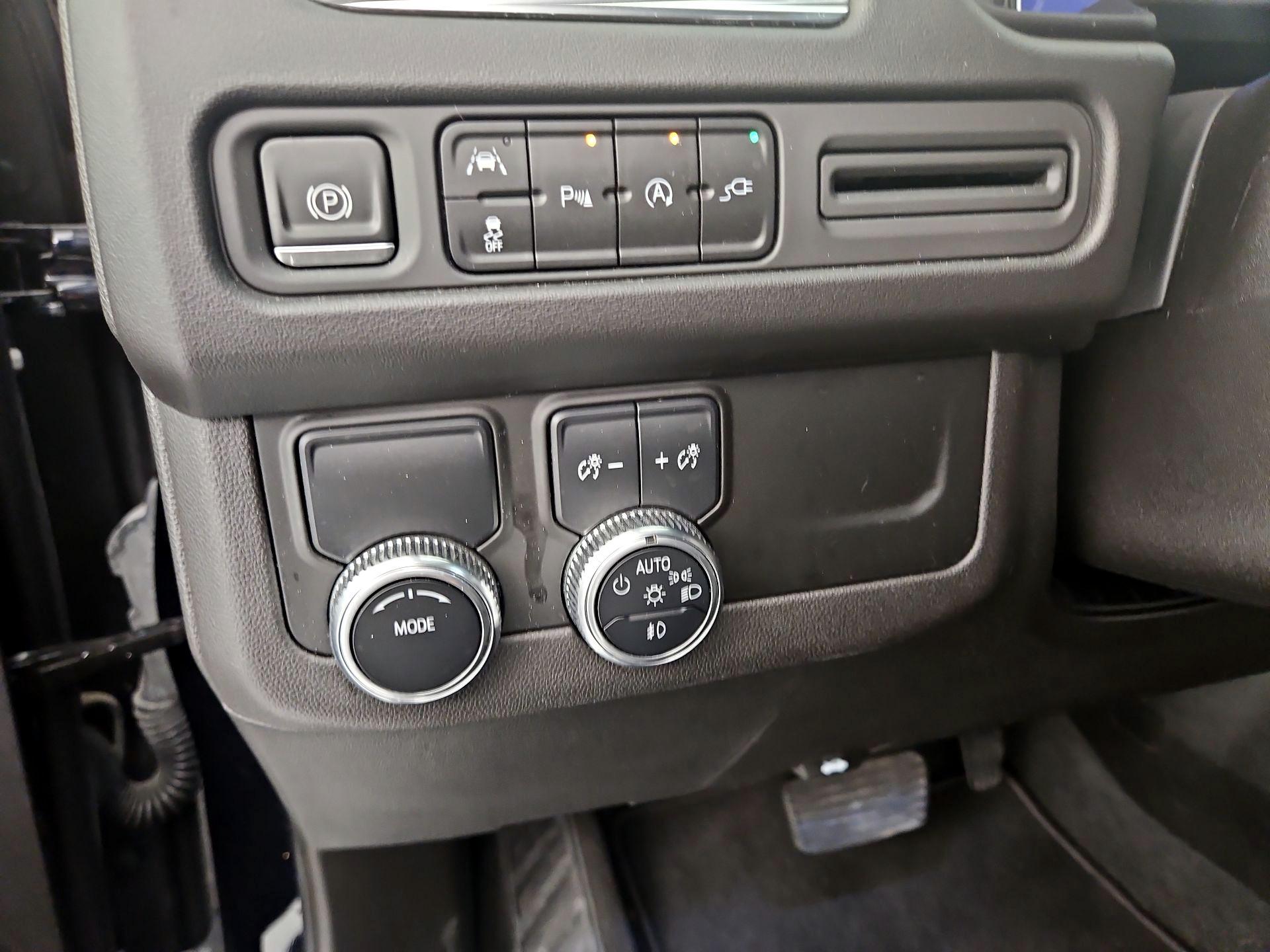 Thumbnail: 2021 GMC Yukon - 13