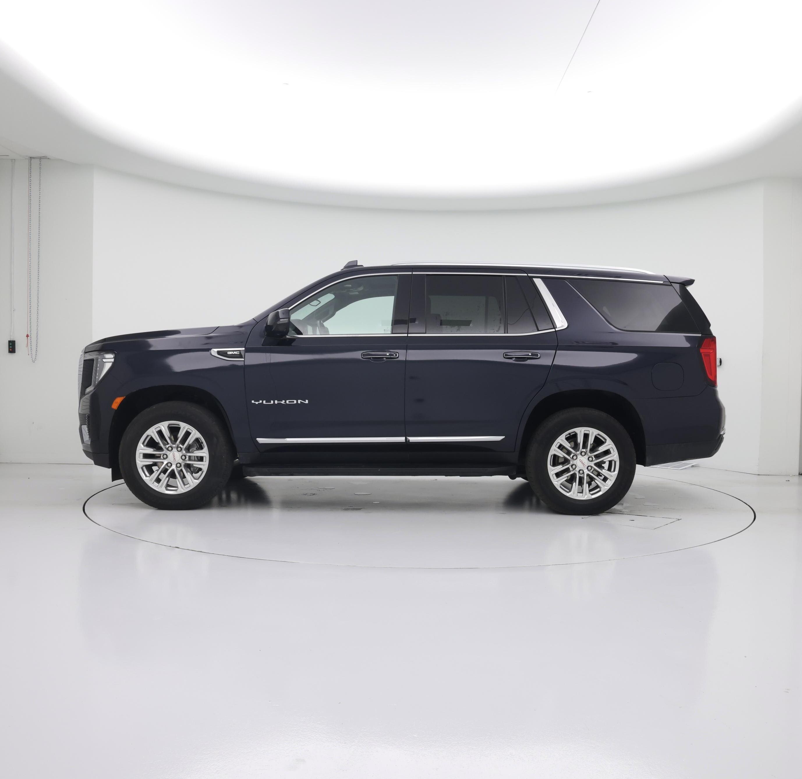 Thumbnail: 2021 GMC Yukon - 3