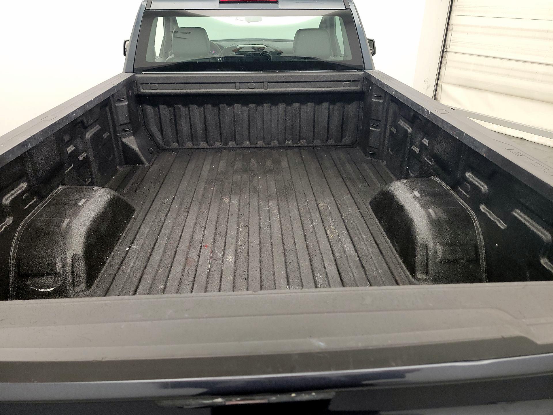 Thumbnail: 2021 Chevrolet Silverado 1500 - 16