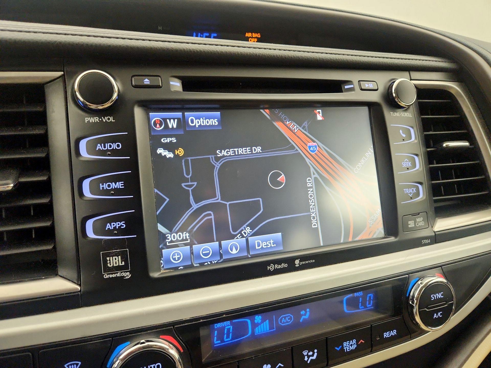 Thumbnail: 2014 Toyota Highlander - 14