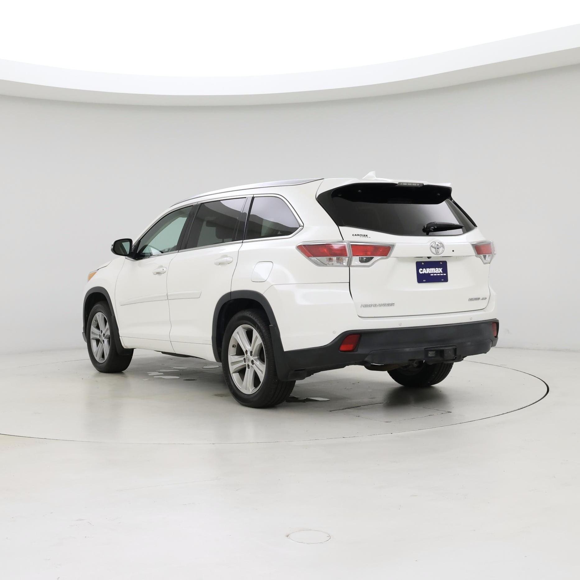 Thumbnail: 2014 Toyota Highlander - 2