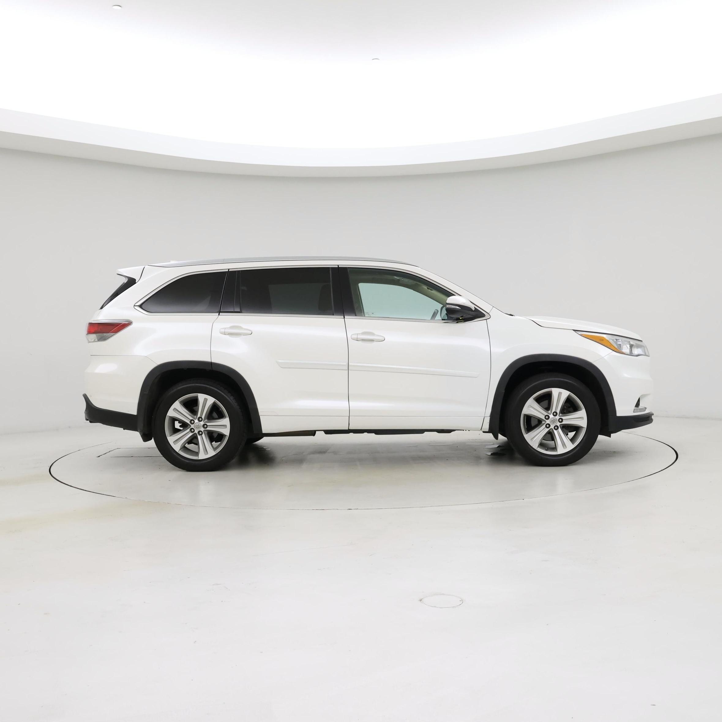 Thumbnail: 2014 Toyota Highlander - 7