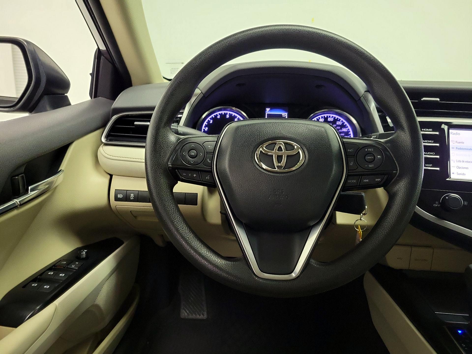 Thumbnail: 2020 Toyota Camry - 10