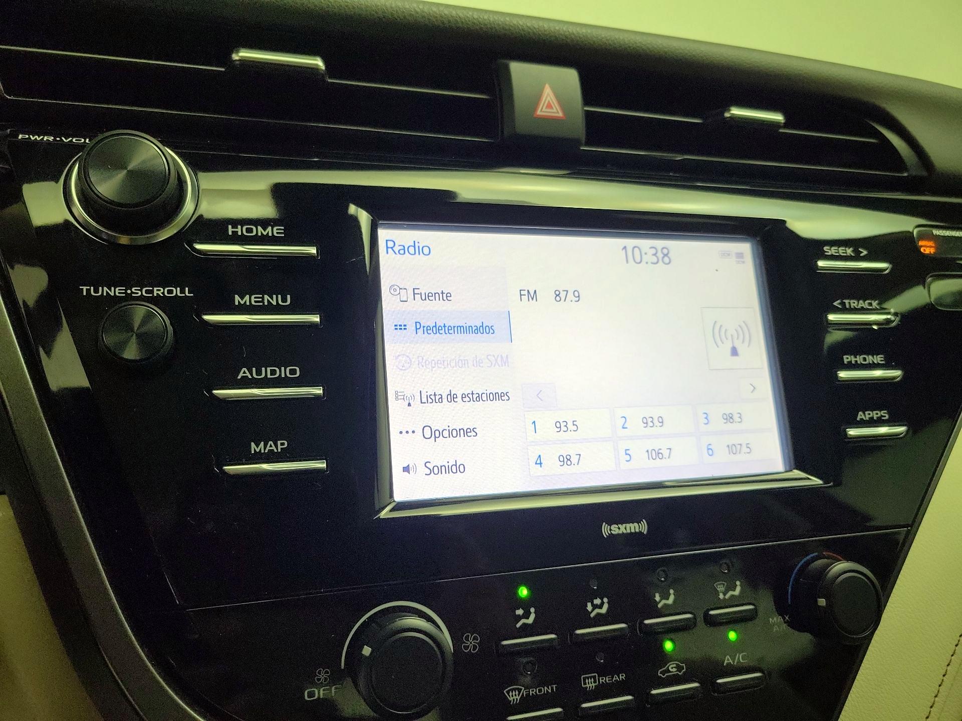 Thumbnail: 2020 Toyota Camry - 15