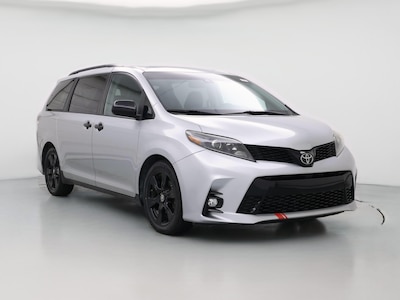 Silver 2020 Toyota Sienna SE