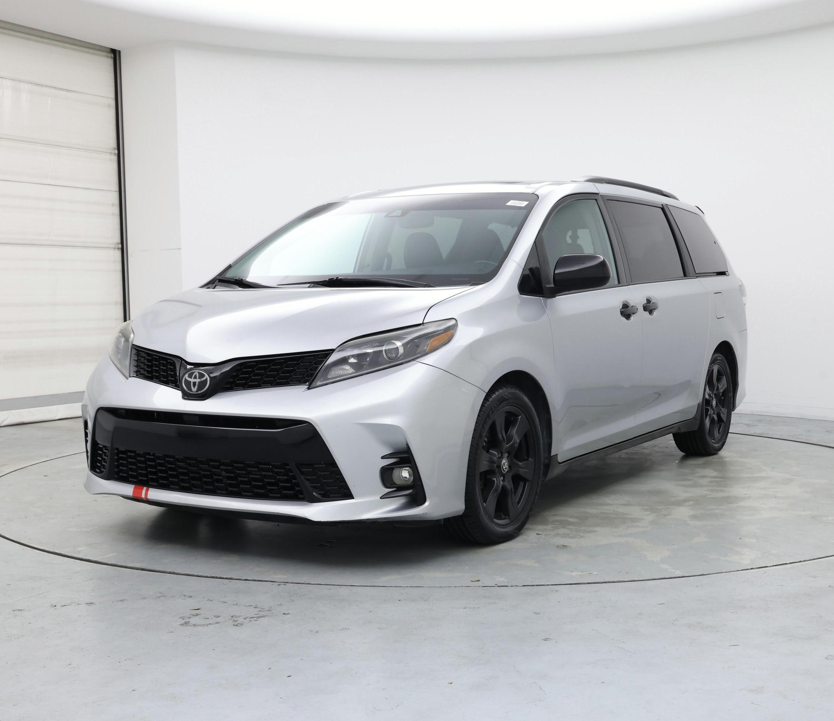 Thumbnail: 2020 Toyota Sienna - 4