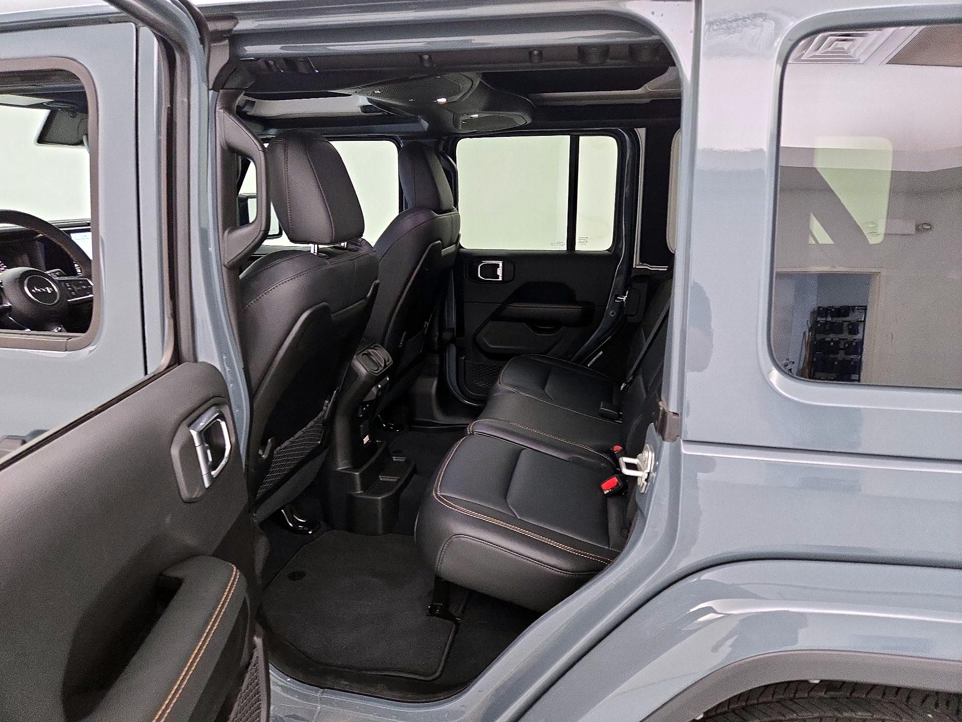 Thumbnail: 2024 Jeep Wrangler - 20