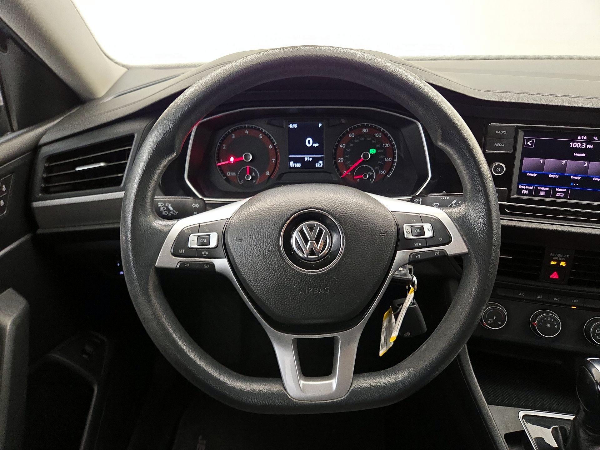 Thumbnail: 2019 Volkswagen Jetta - 10